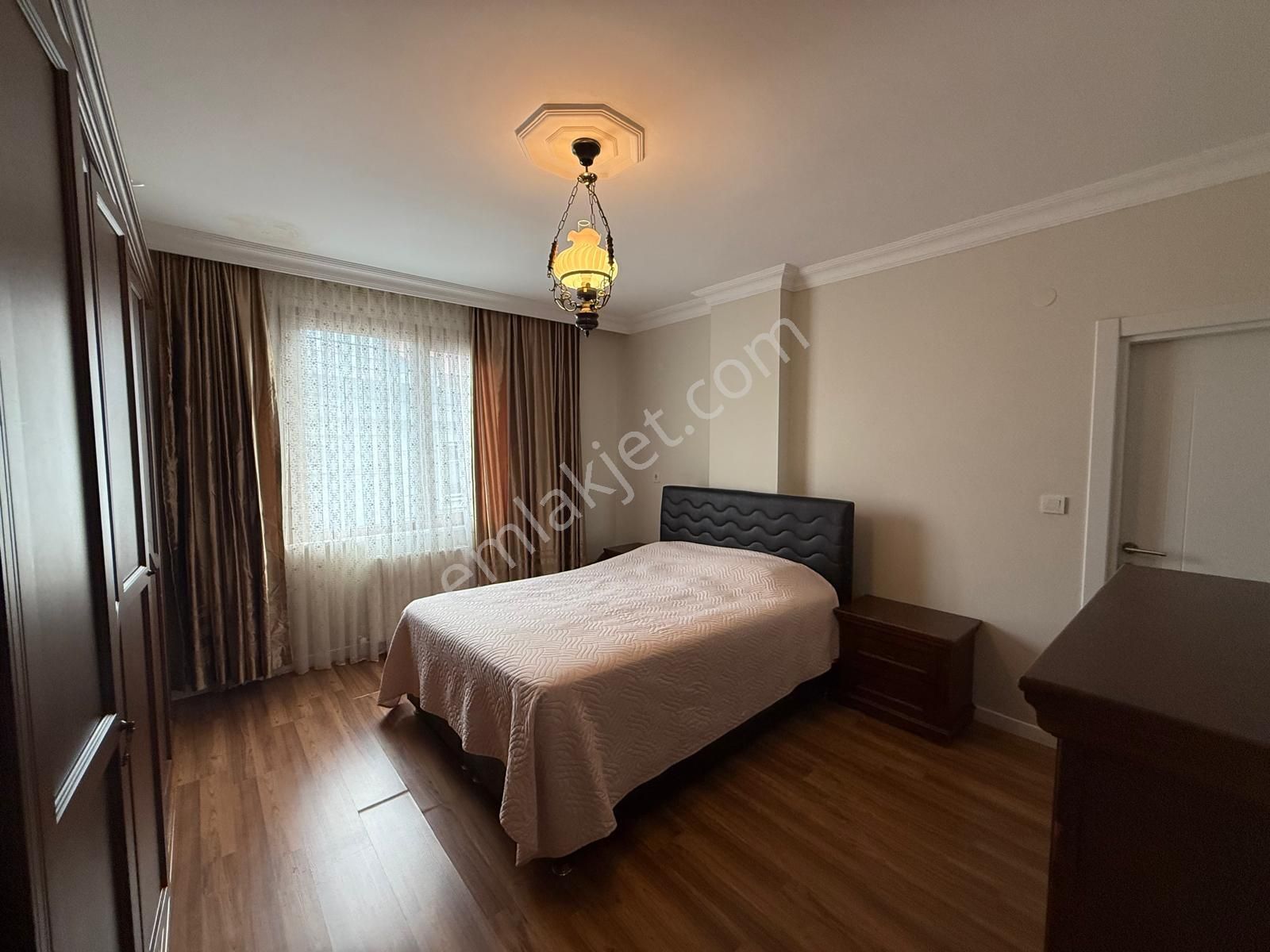 Bahçelievler Merkez'de 5 Yıllık Binada 3+2 Ön Cephe Dubleks - Görsel 10