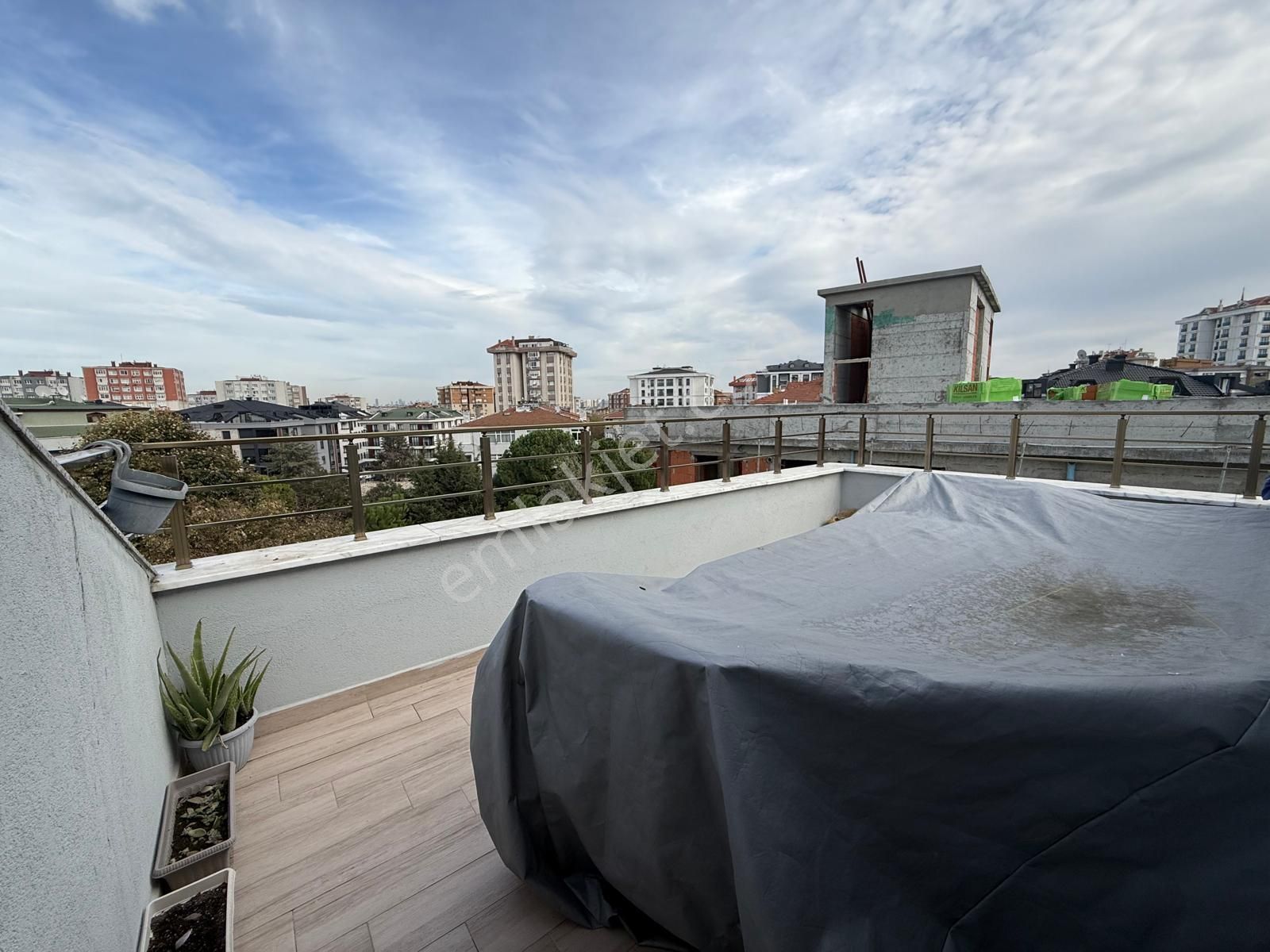 Bahçelievler Merkez'de 5 Yıllık Binada 3+2 Ön Cephe Dubleks - Görsel 21