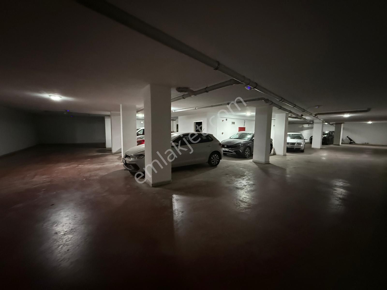 Bahçelievler Merkez'de 5 Yıllık Binada 3+2 Ön Cephe Dubleks - Görsel 24