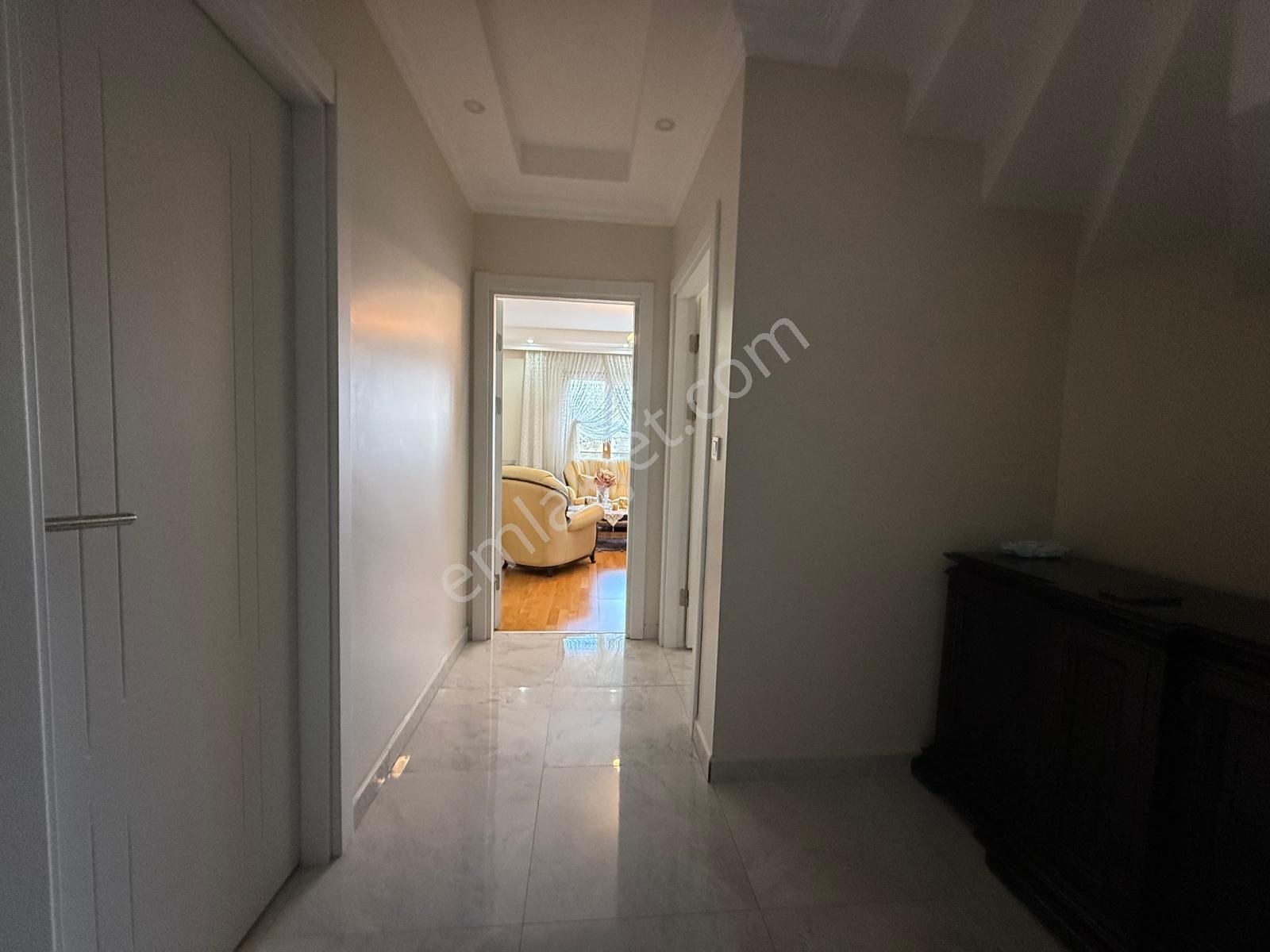 Bahçelievler Merkez'de 5 Yıllık Binada 3+2 Ön Cephe Dubleks - Görsel 12