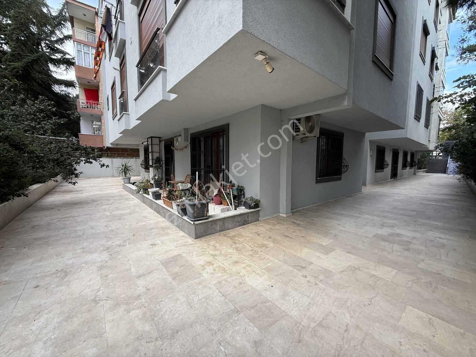 Bahçelievler Merkez'de 5 Yıllık Binada 3+2 Ön Cephe Dubleks - Görsel 26