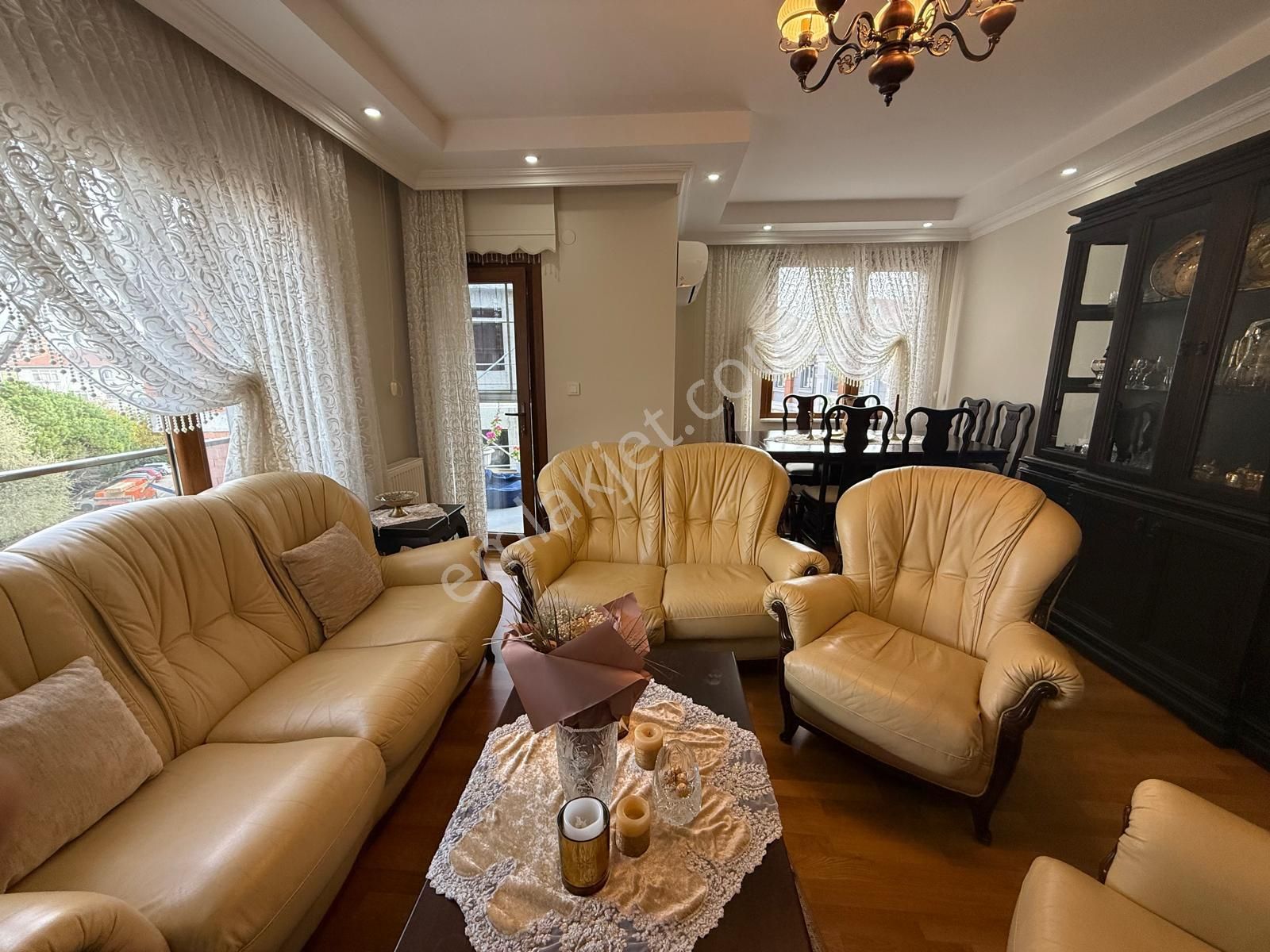 Bahçelievler Merkez'de 5 Yıllık Binada 3+2 Ön Cephe Dubleks - Görsel 2