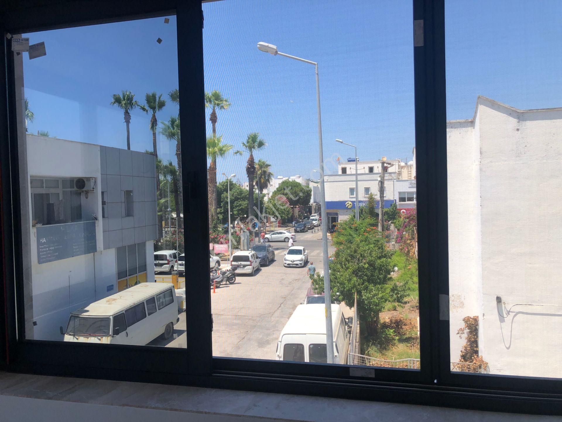 Turgutreis Turunç Plaza'da Kiralık Ofis - Görsel 4