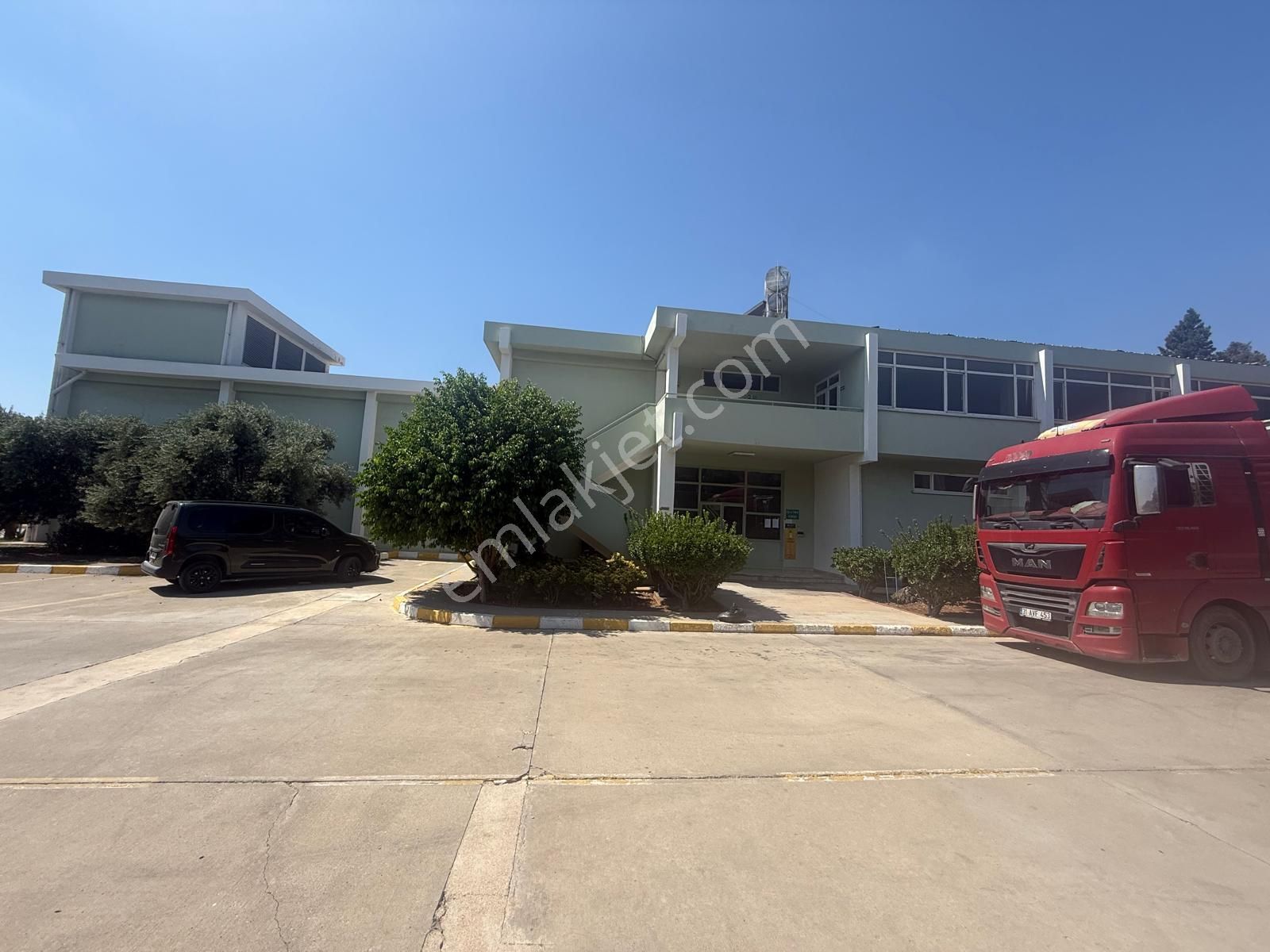 Zorlu Gayrimenkul'den Organize Sanayi İçerisinde 12000m2 Aylık Kiralık - Görsel 13