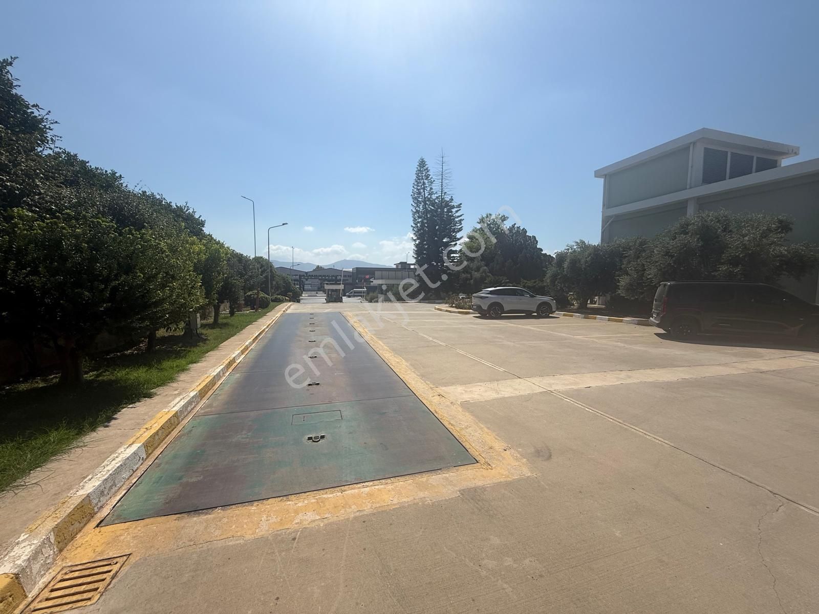 Zorlu Gayrimenkul'den Organize Sanayi İçerisinde 12000m2 Aylık Kiralık - Görsel 27