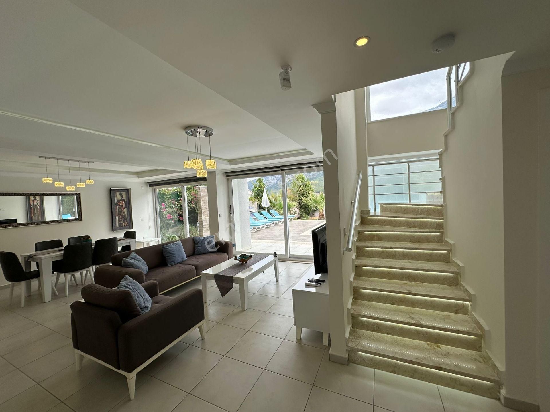 Ovacık'ta Satılık 4 Odalı Modern Villa - Görsel 2