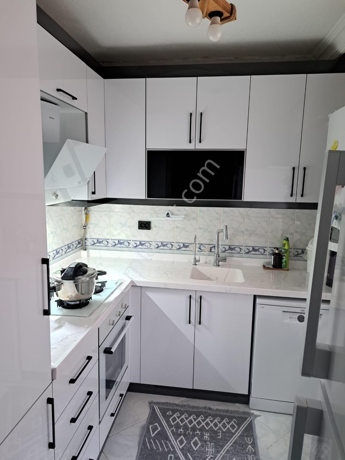 Elvan Mah Satılık 3+1 Bahçe Kat Full Yapılı Balkonlu Daire