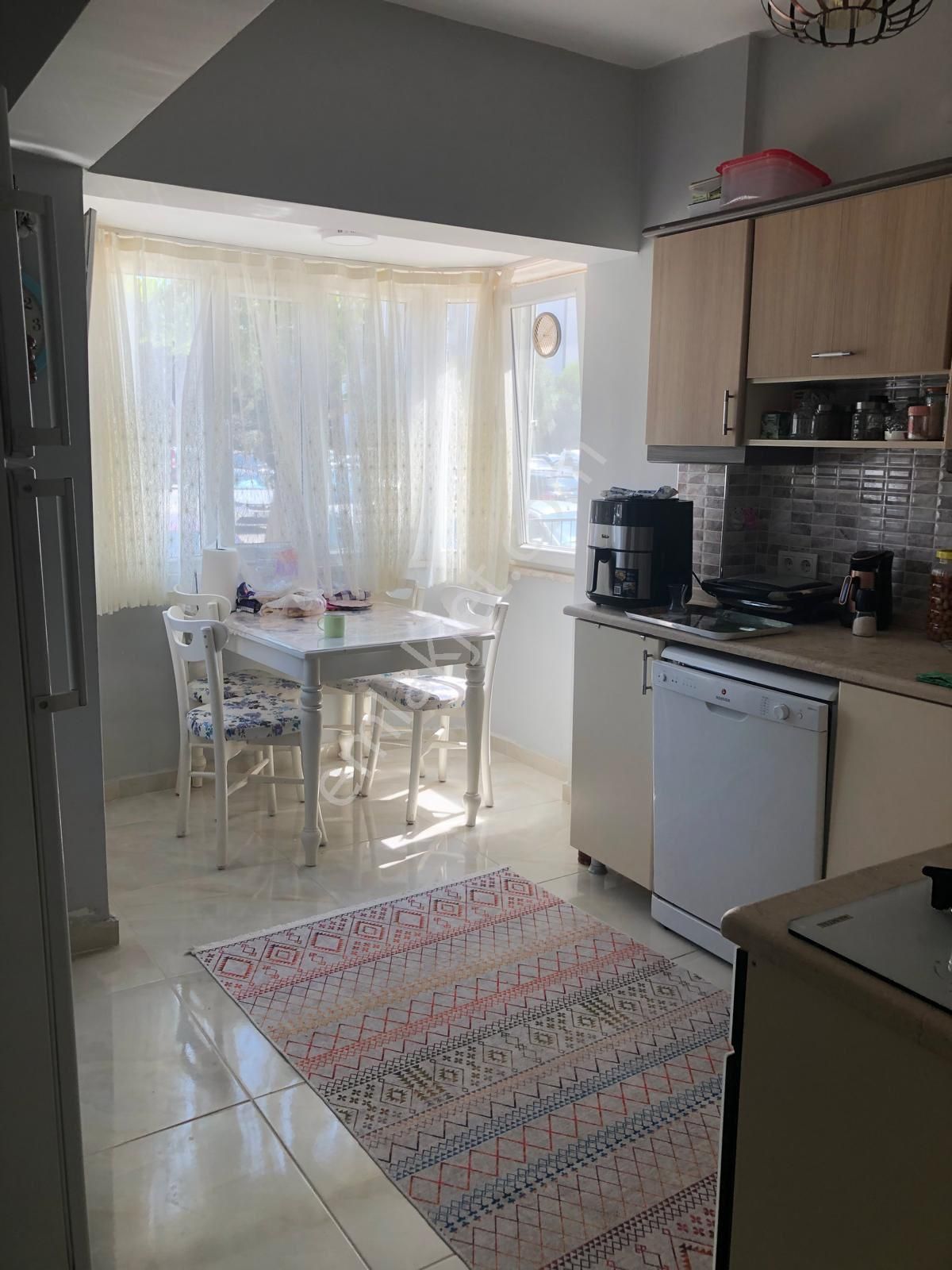 Miryadan Satılık 3+1 Merkezde Fırsat Daire - Görsel 4