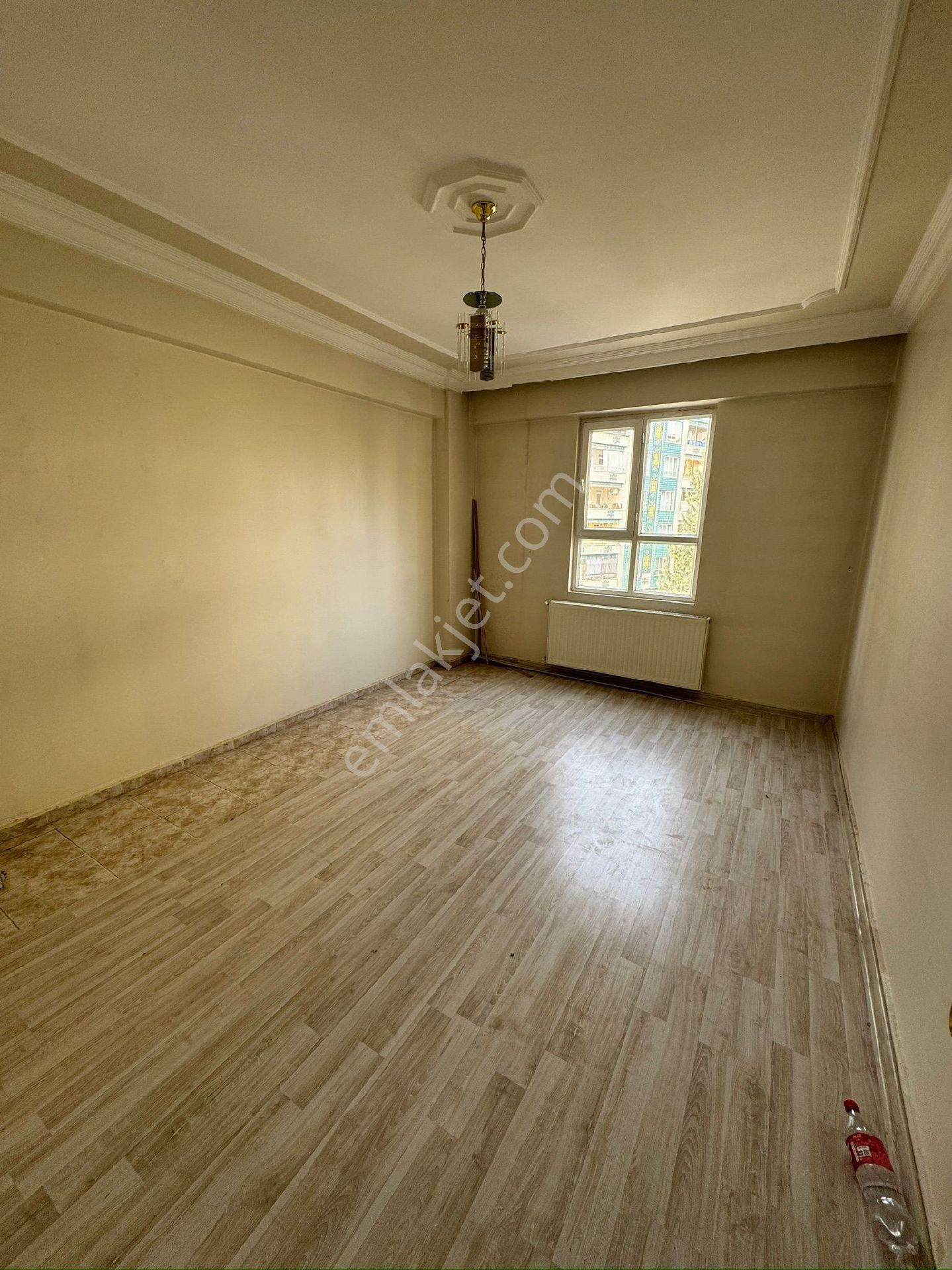 Yavuz Emlak Tan Satılık Daire Arakat Karaköprü Şenevler Mah 5 Oda - Görsel 12