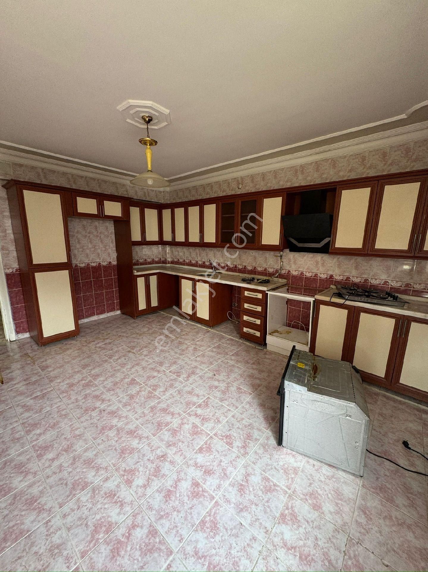 Yavuz Emlak Tan Satılık Daire Arakat Karaköprü Şenevler Mah 5 Oda - Görsel 8