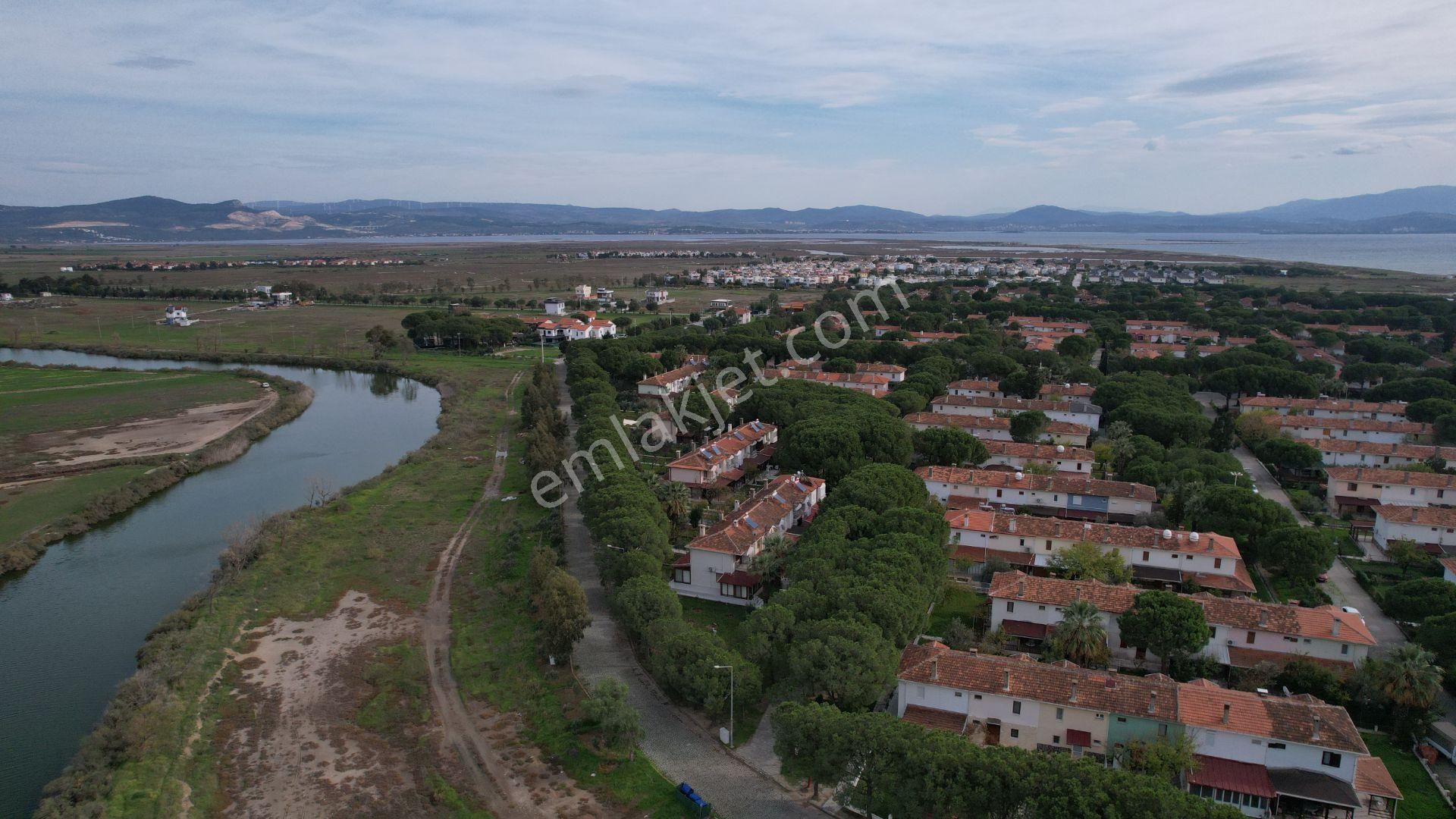 Egenin İncisi Çandarlı Tatil Köyünde Satılık Yazlık - Görsel 31