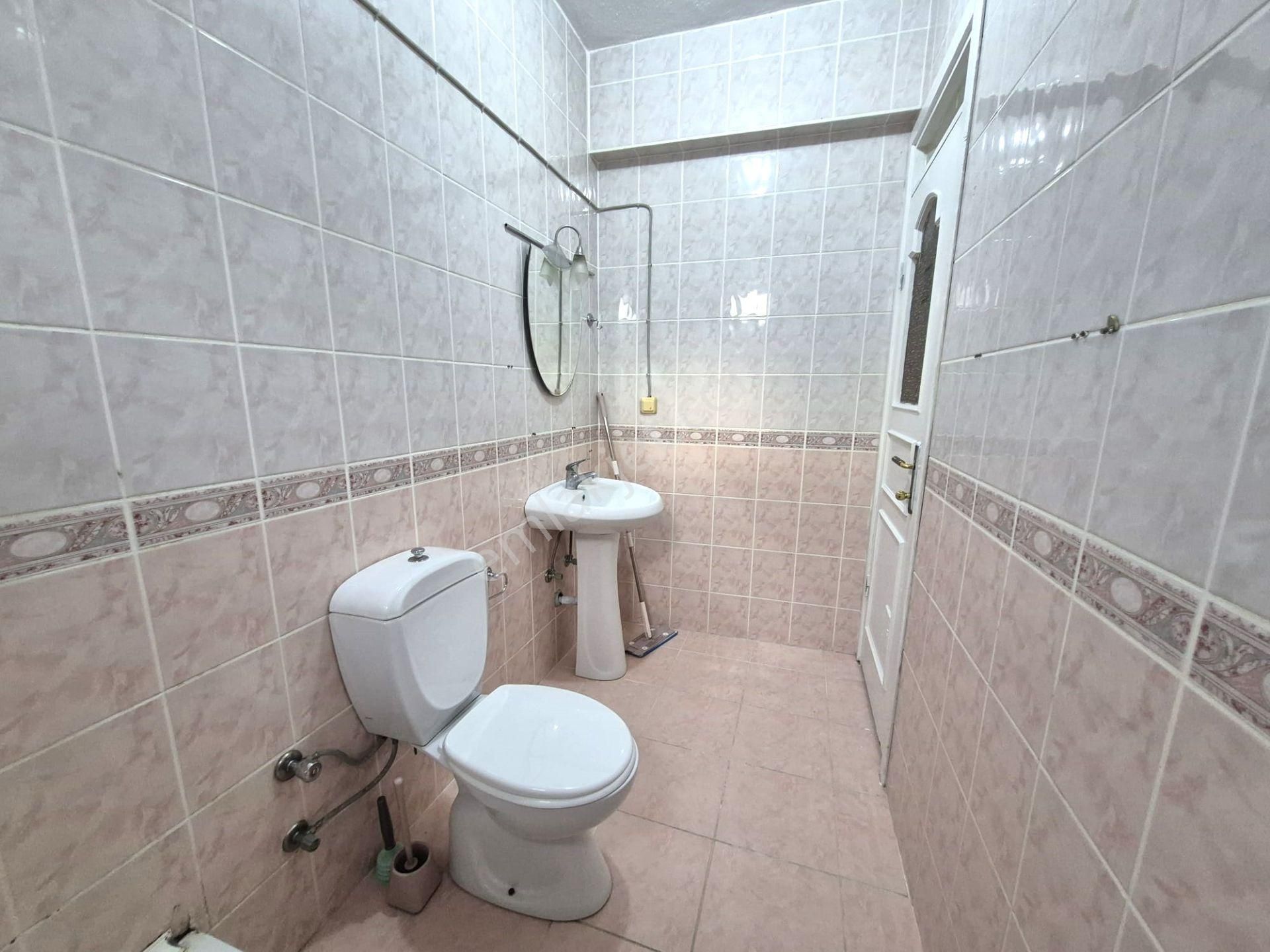 Goldhouse’ Dan Kiralık, Merkezi Konumda, 2+1 Daire - Görsel 24