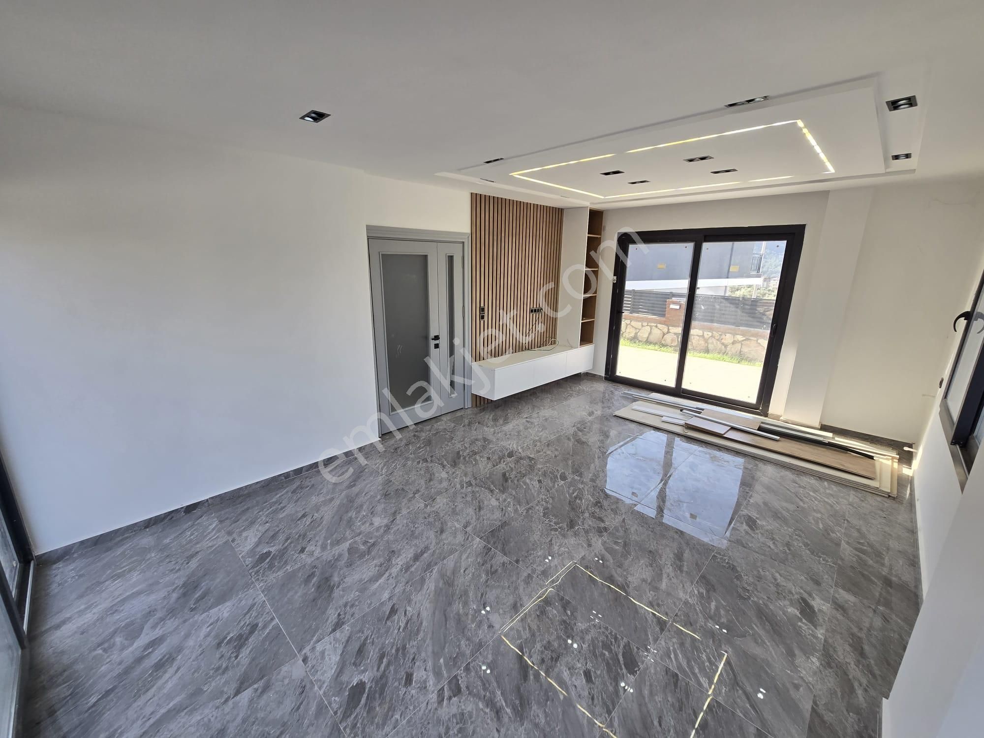 Tam Müstakil Ayrı Mutfak Havuzlu Villa - Görsel 9