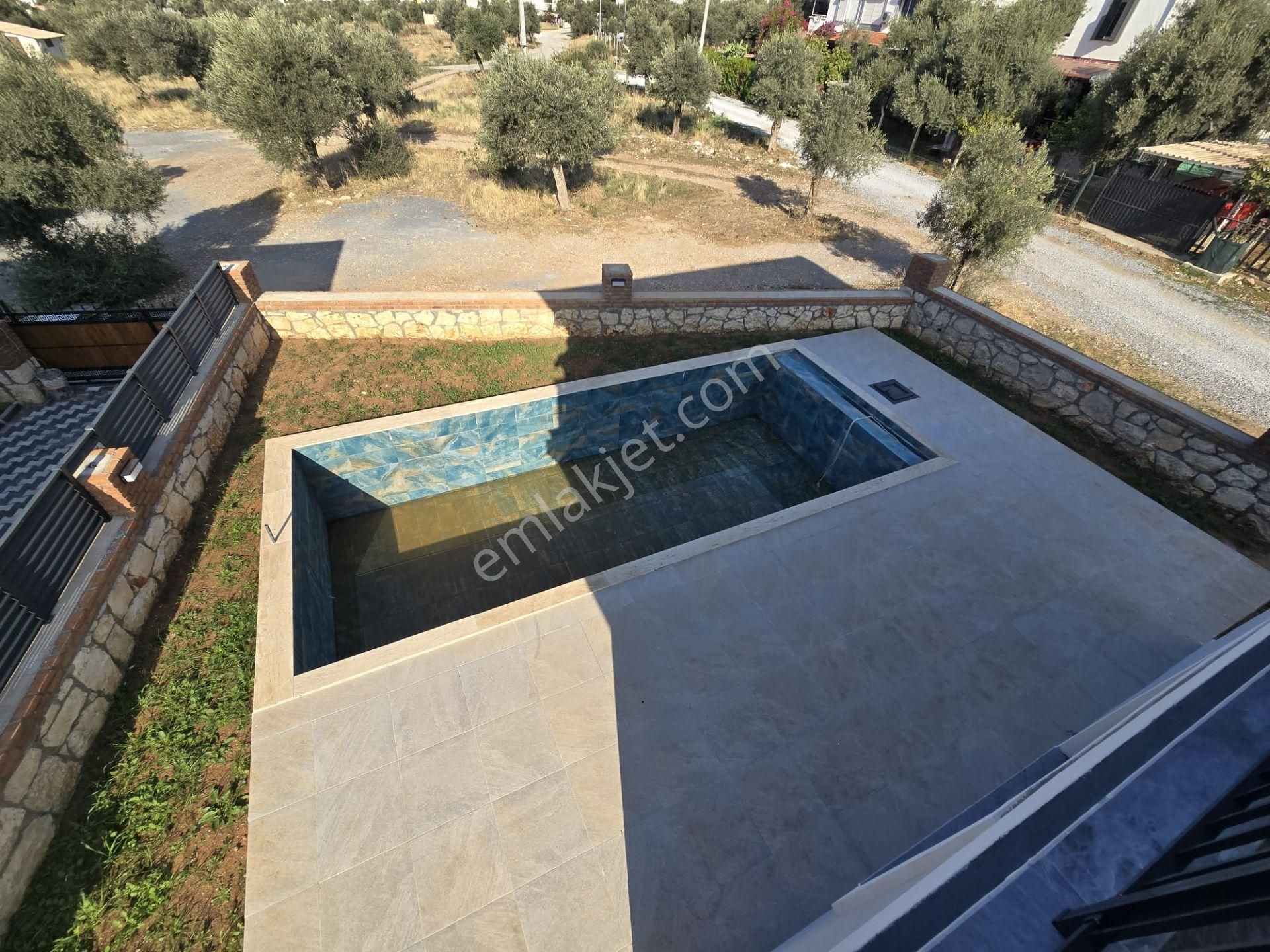 Tam Müstakil Ayrı Mutfak Havuzlu Villa - Görsel 28