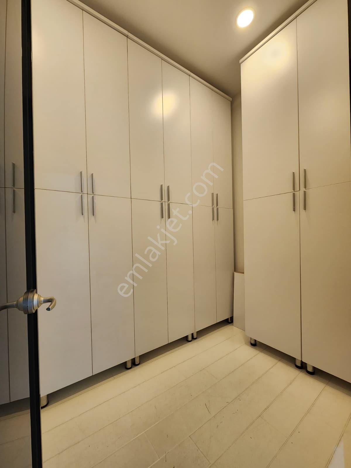 Nish İstanbul 458 M2 Giriş Katı Kapalı Alanlı Satılık Ofis - Görsel 14