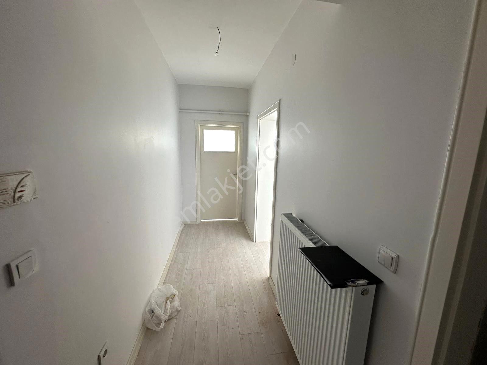 Emrah Mh.gülhane Hast.karşısında Yüksek Giriş Amarikan Mutfak Yapılı 3+1 Daire - Görsel 15