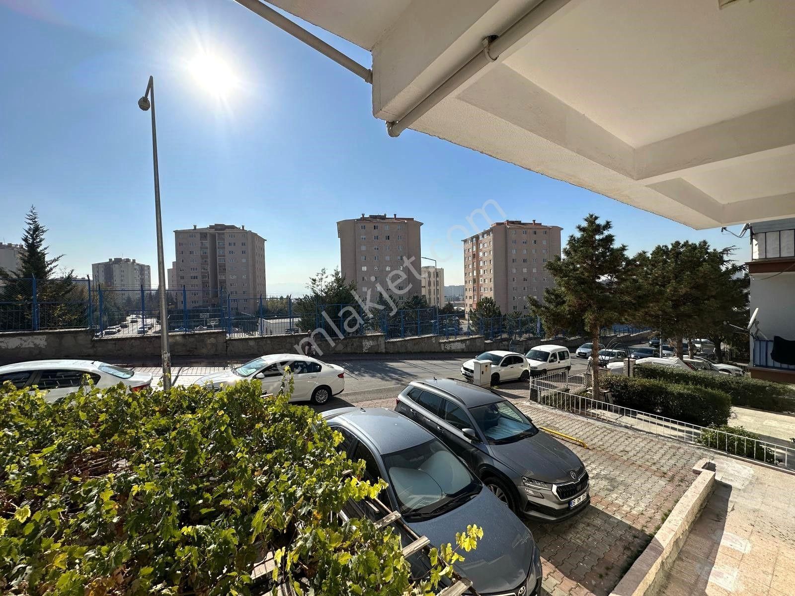 Emrah Mh.gülhane Hast.karşısında Yüksek Giriş Amarikan Mutfak Yapılı 3+1 Daire - Görsel 22