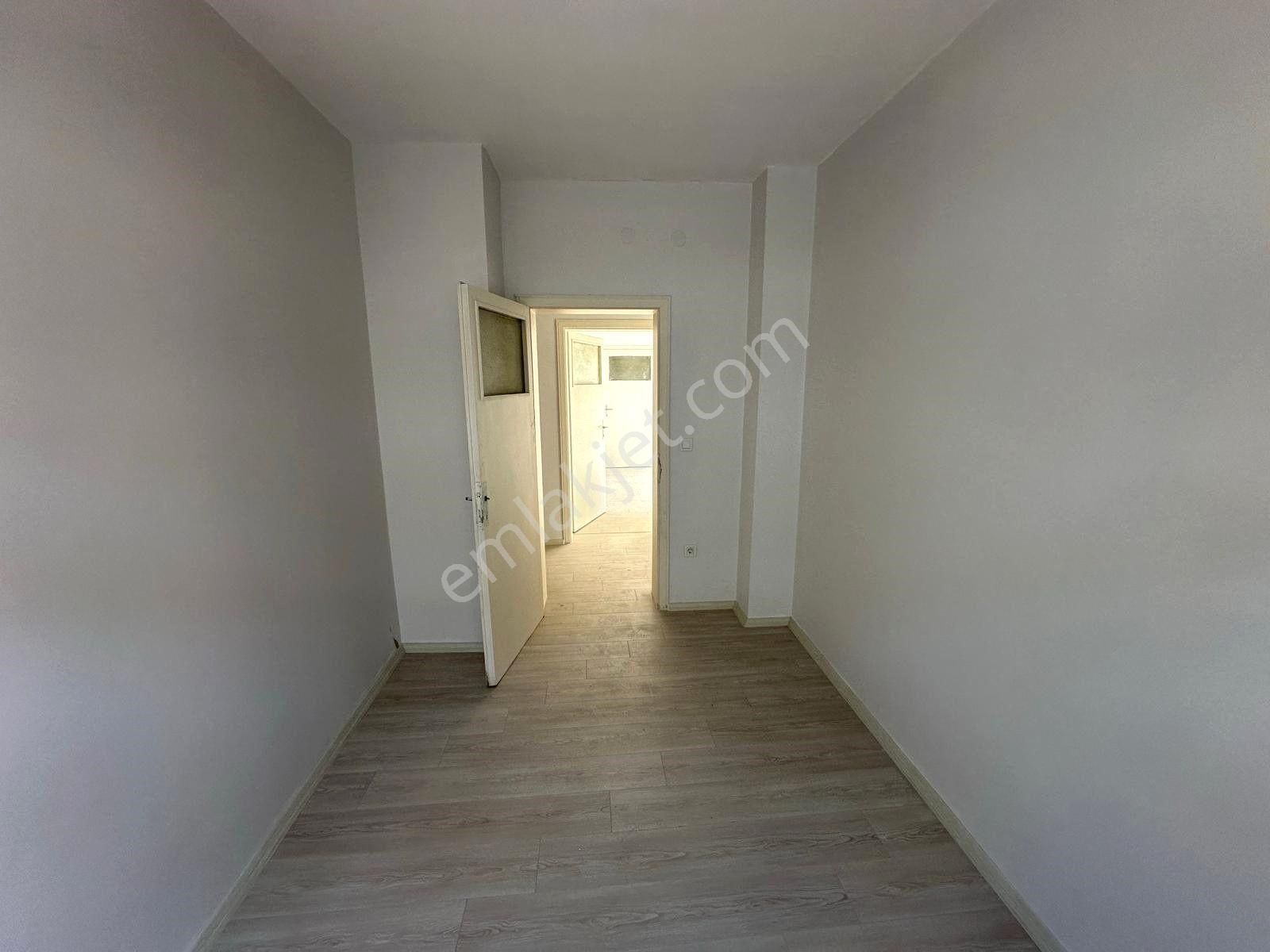 Emrah Mh.gülhane Hast.karşısında Yüksek Giriş Amarikan Mutfak Yapılı 3+1 Daire - Görsel 14