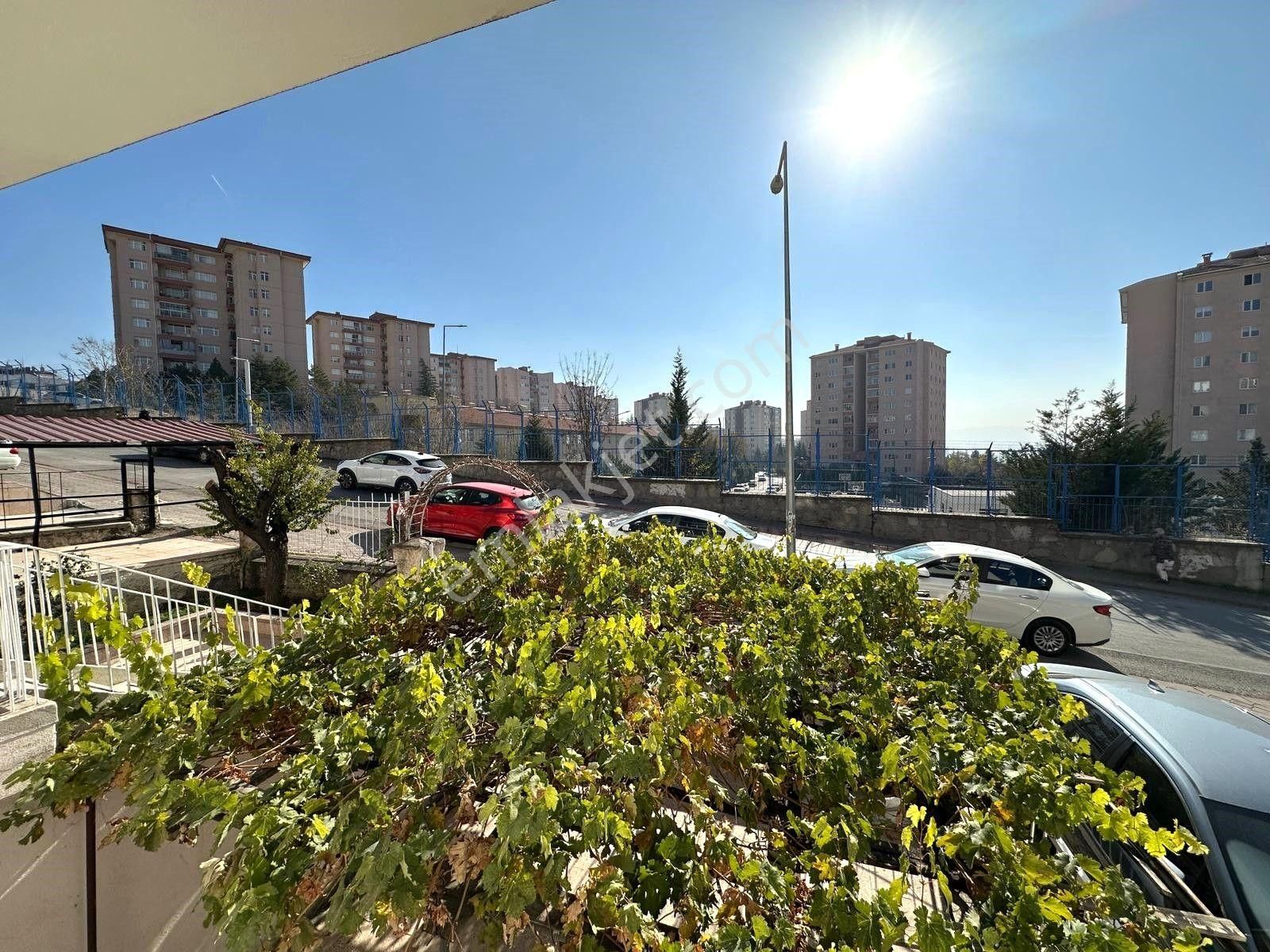 Emrah Mh.gülhane Hast.karşısında Yüksek Giriş Amarikan Mutfak Yapılı 3+1 Daire - Görsel 21