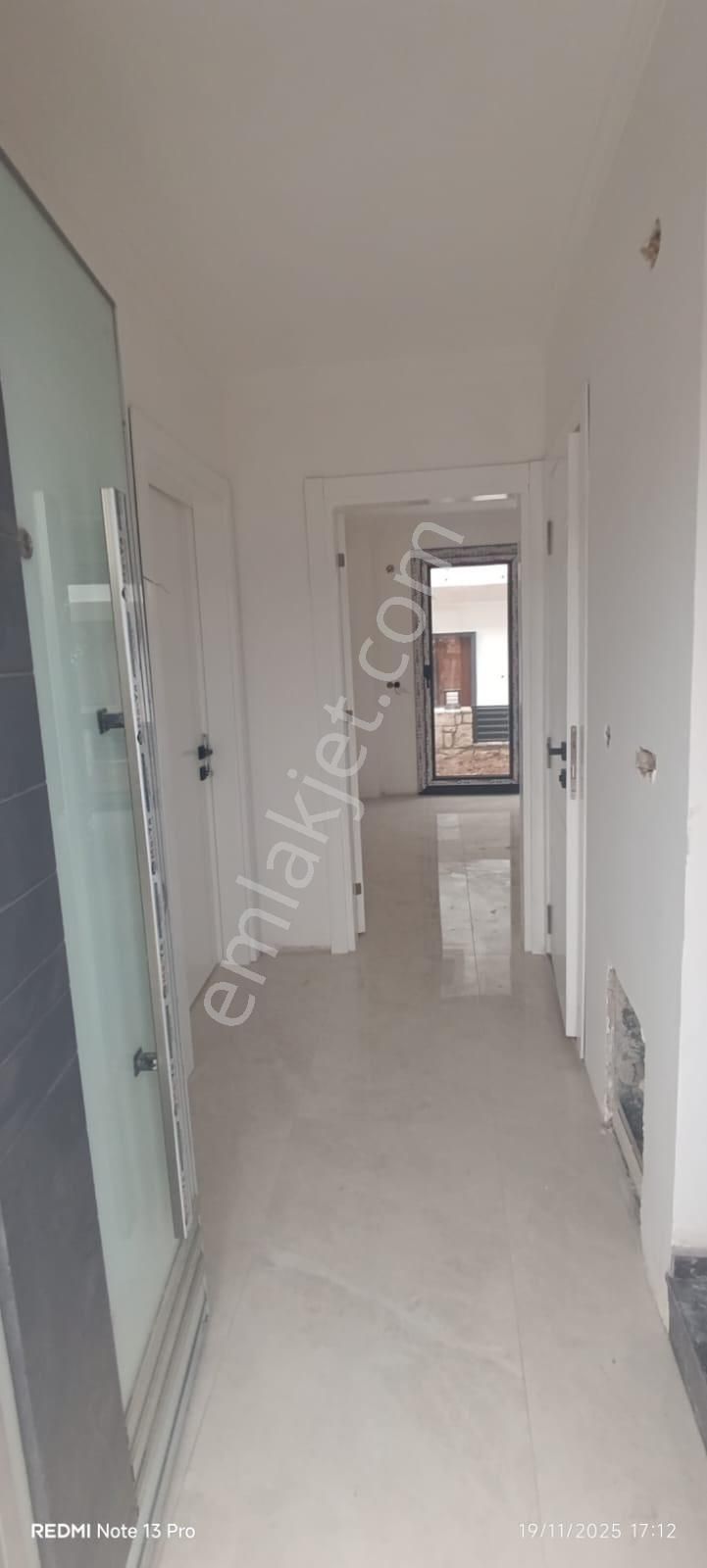 Hisar’da 4+1 Alt Katta Odası Bulunan Geniş Ferah Villa - Görsel 17