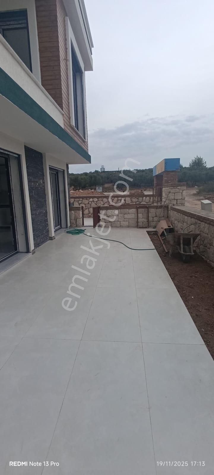 Hisar’da 4+1 Alt Katta Odası Bulunan Geniş Ferah Villa - Görsel 11