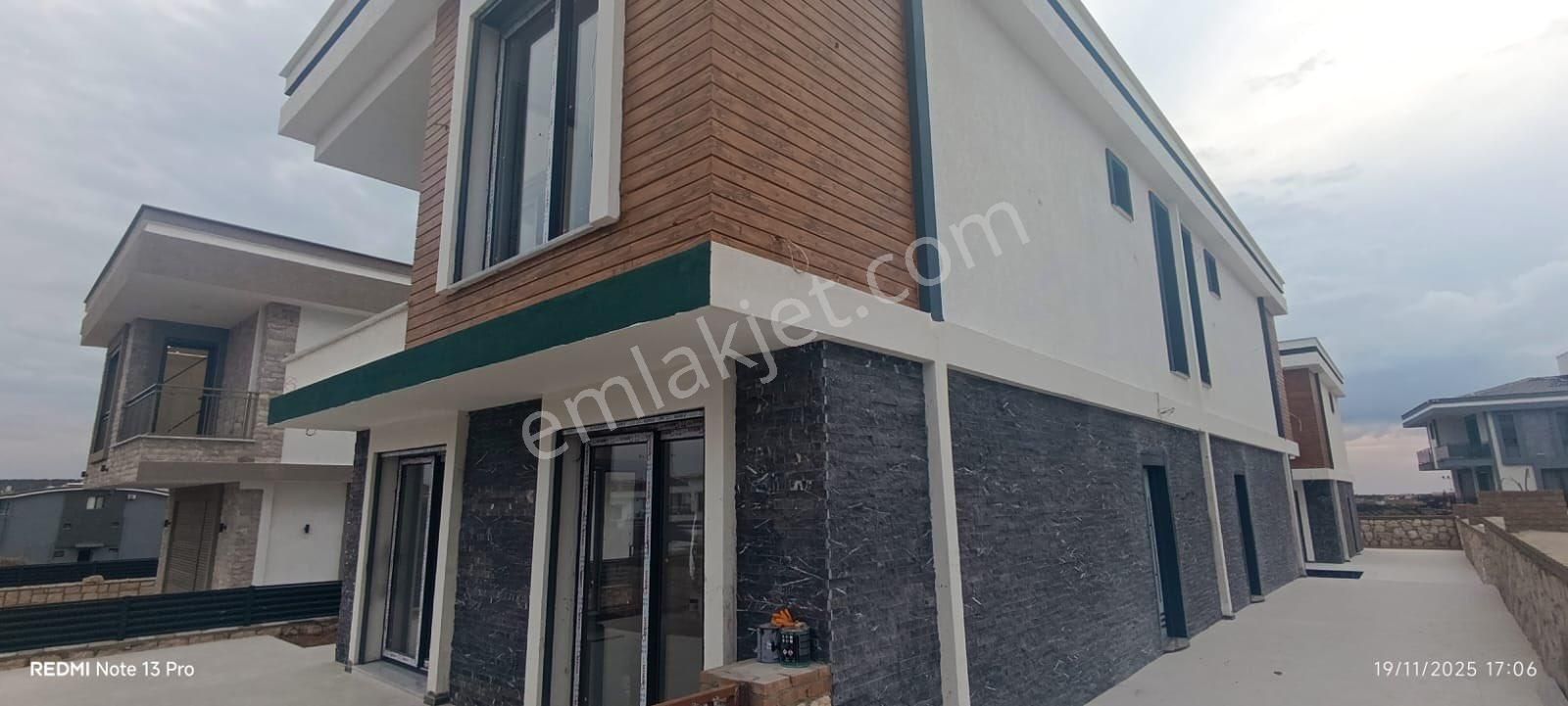 Hisar’da 4+1 Alt Katta Odası Bulunan Geniş Ferah Villa - Görsel 3