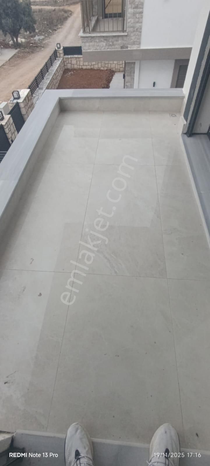 Hisar’da 4+1 Alt Katta Odası Bulunan Geniş Ferah Villa - Görsel 22