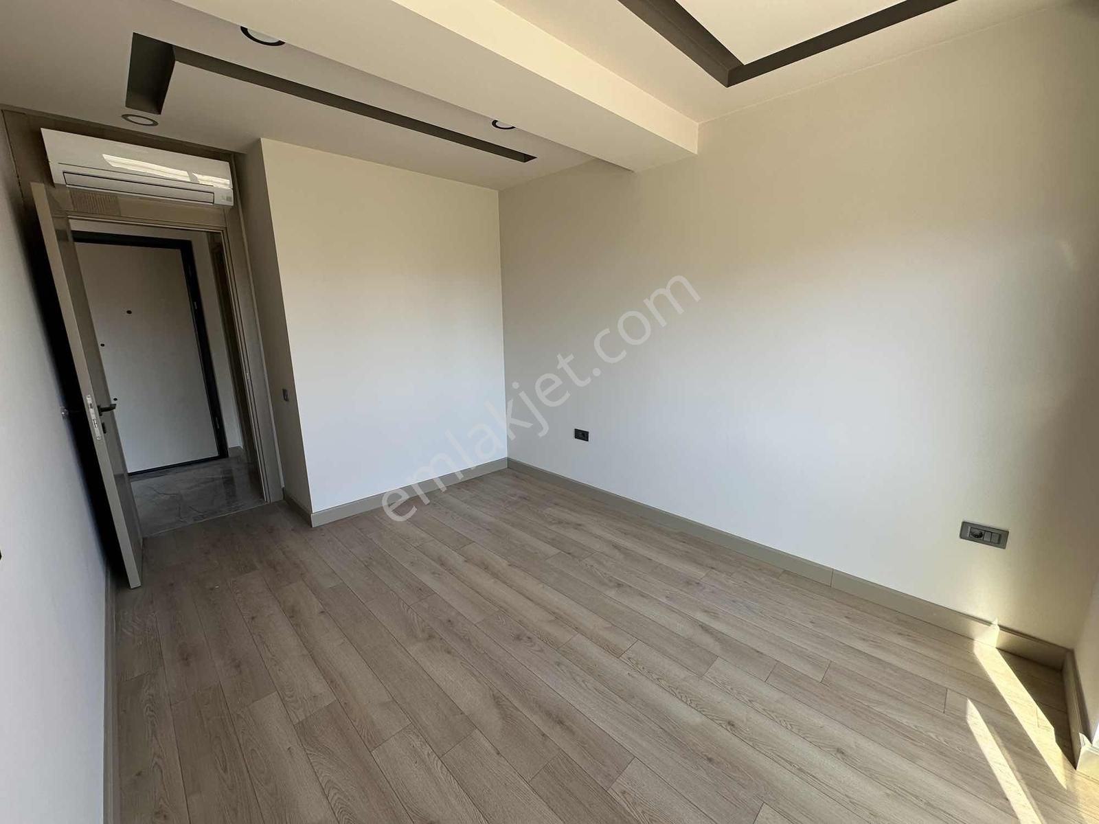 Otel Konseptli Binada Satılık Ara Kat 1+1 - Görsel 18