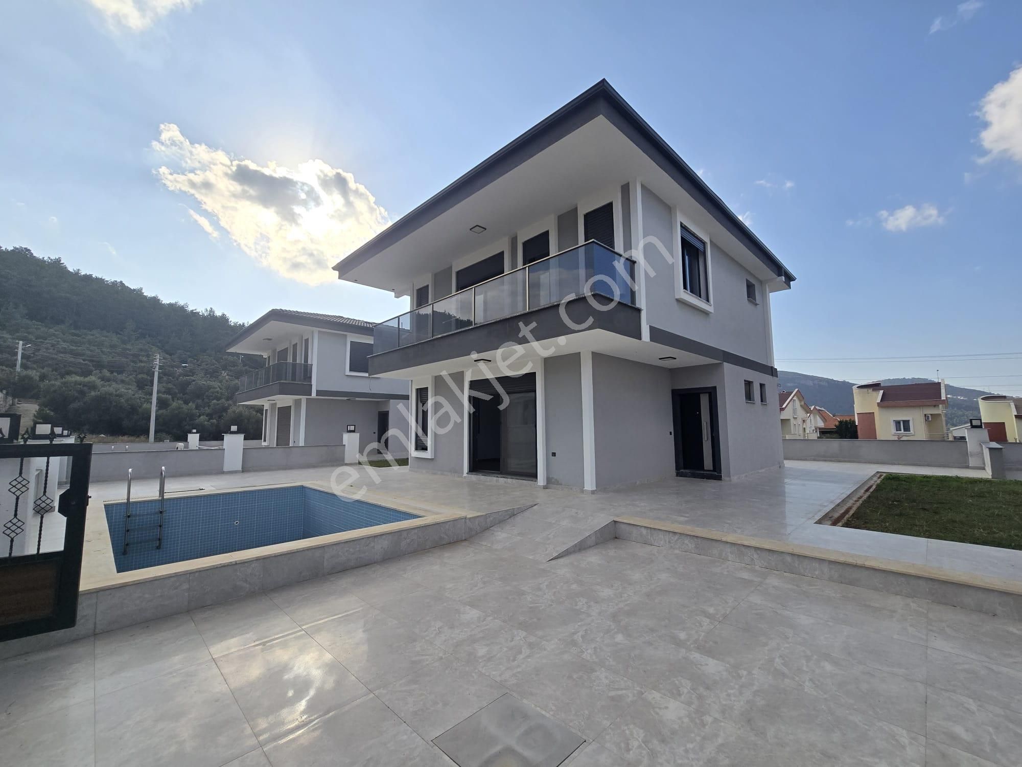 Tam Müstakil Havuzlu Villa - Görsel 4