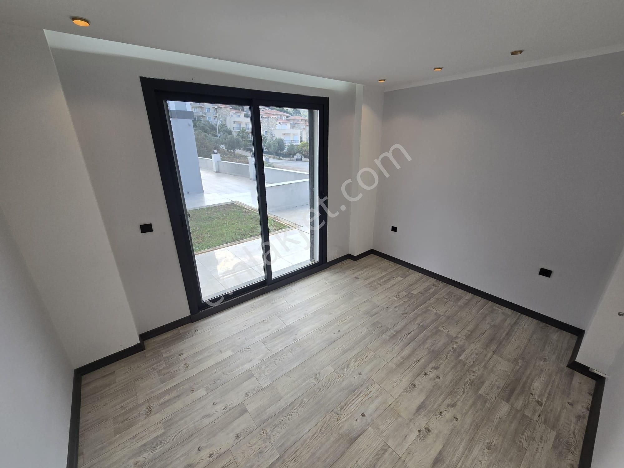 Tam Müstakil Havuzlu Villa - Görsel 15