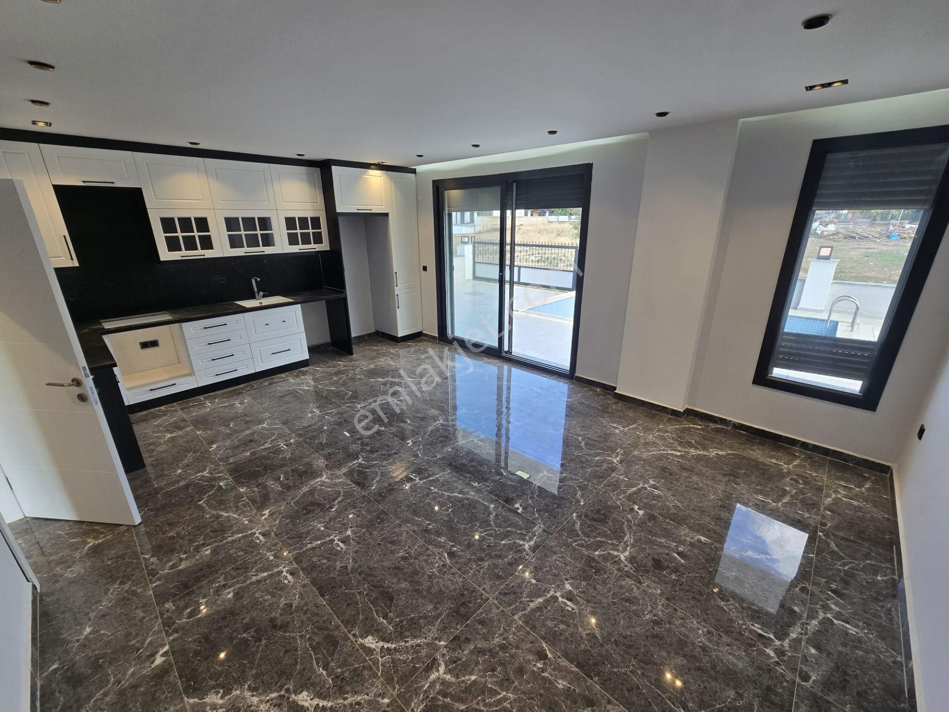 Tam Müstakil Havuzlu Villa - Görsel 6