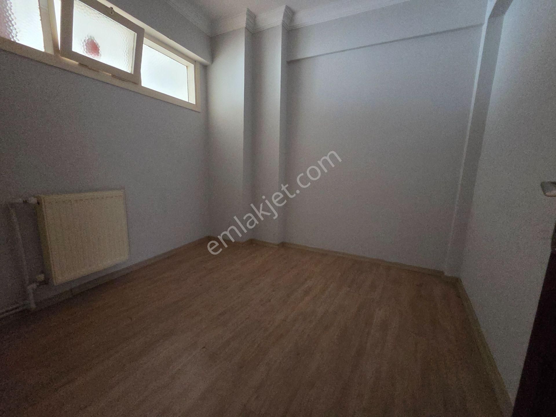 Karşıyaka Aksoy Mahallesinde Kiralık 3+1 Daire - Görsel 11