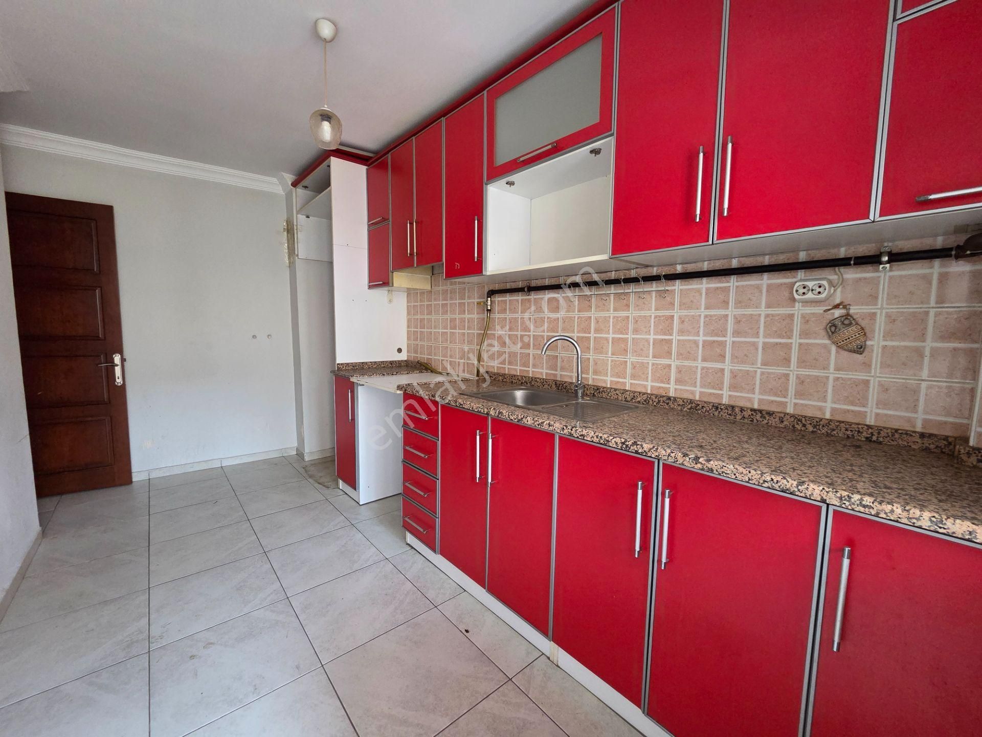 Karşıyaka Aksoy Mahallesinde Kiralık 3+1 Daire - Görsel 10