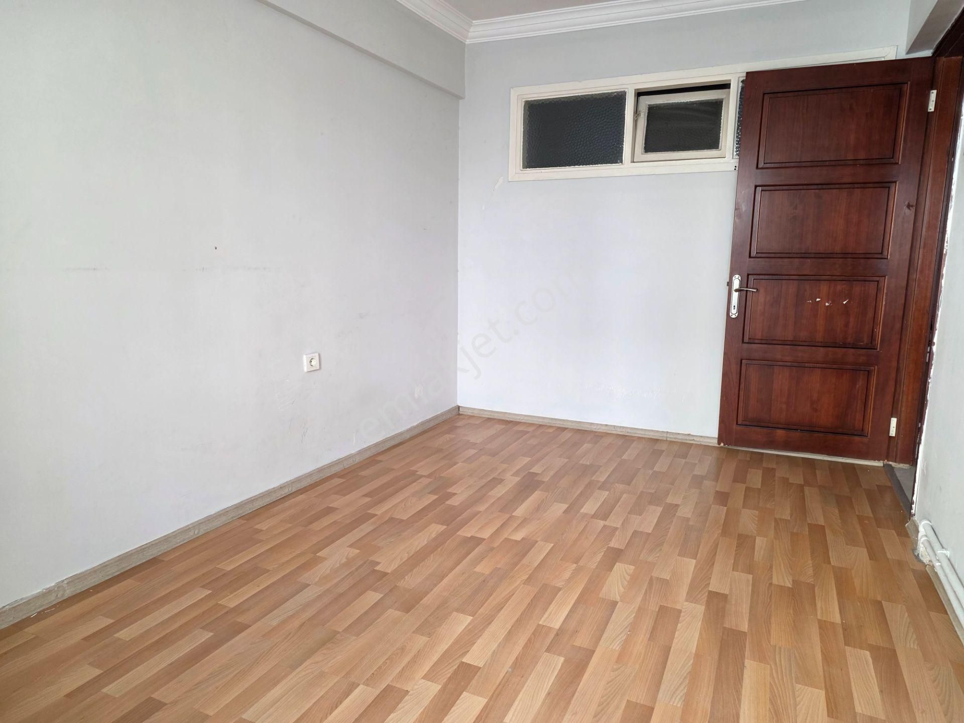 Karşıyaka Aksoy Mahallesinde Kiralık 3+1 Daire - Görsel 14