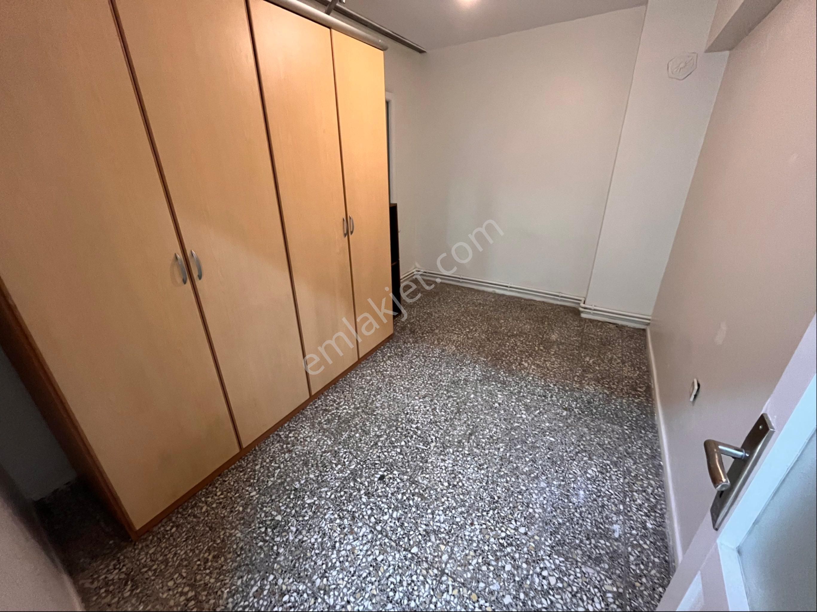 Hatay Pazaryeri Yakınında 2+1 90m2 Temiz Bakımlı Bahçeli - Görsel 17