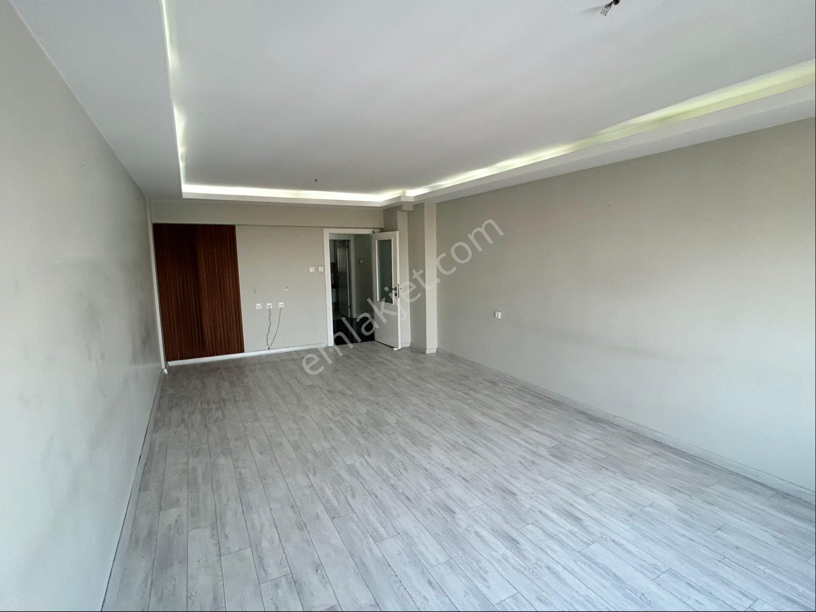 Ziraat Mah.de Metro Yakını Kiralık 3+1 Daire - Görsel 16