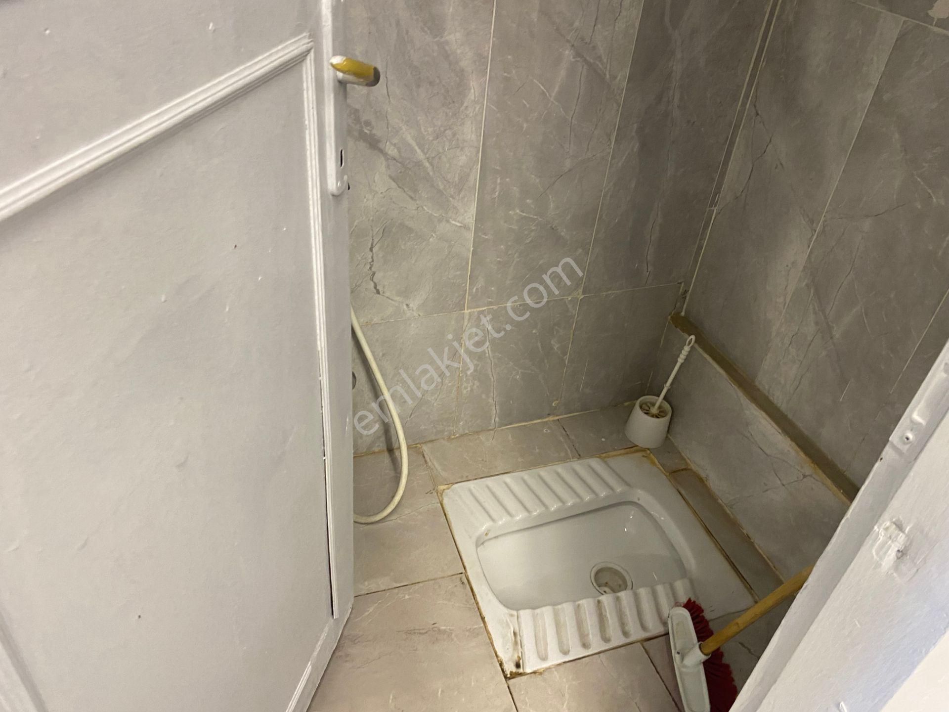Avrupa Emlak Tan Esenler Menderes Mh 90m² Konfeksiyon,kuaför,depo,e-tic. Kiralık Dükkan - Görsel 4