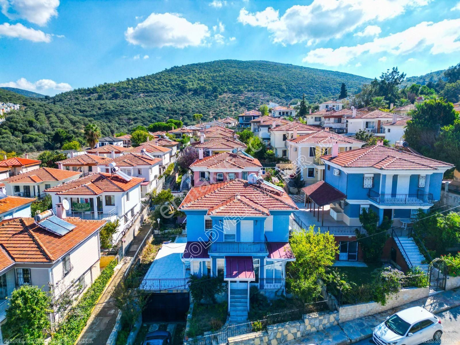 Kuşadası Rüya Villaları'nda Geniş Teraslı Satılık Villa! - Görsel 2