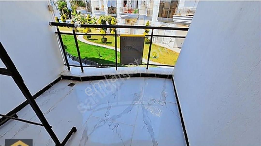 Didim Altınkum'da Satılık 1+1 Full Eşyalı Asansörlü Lüks Sıfır Daire - Görsel 3