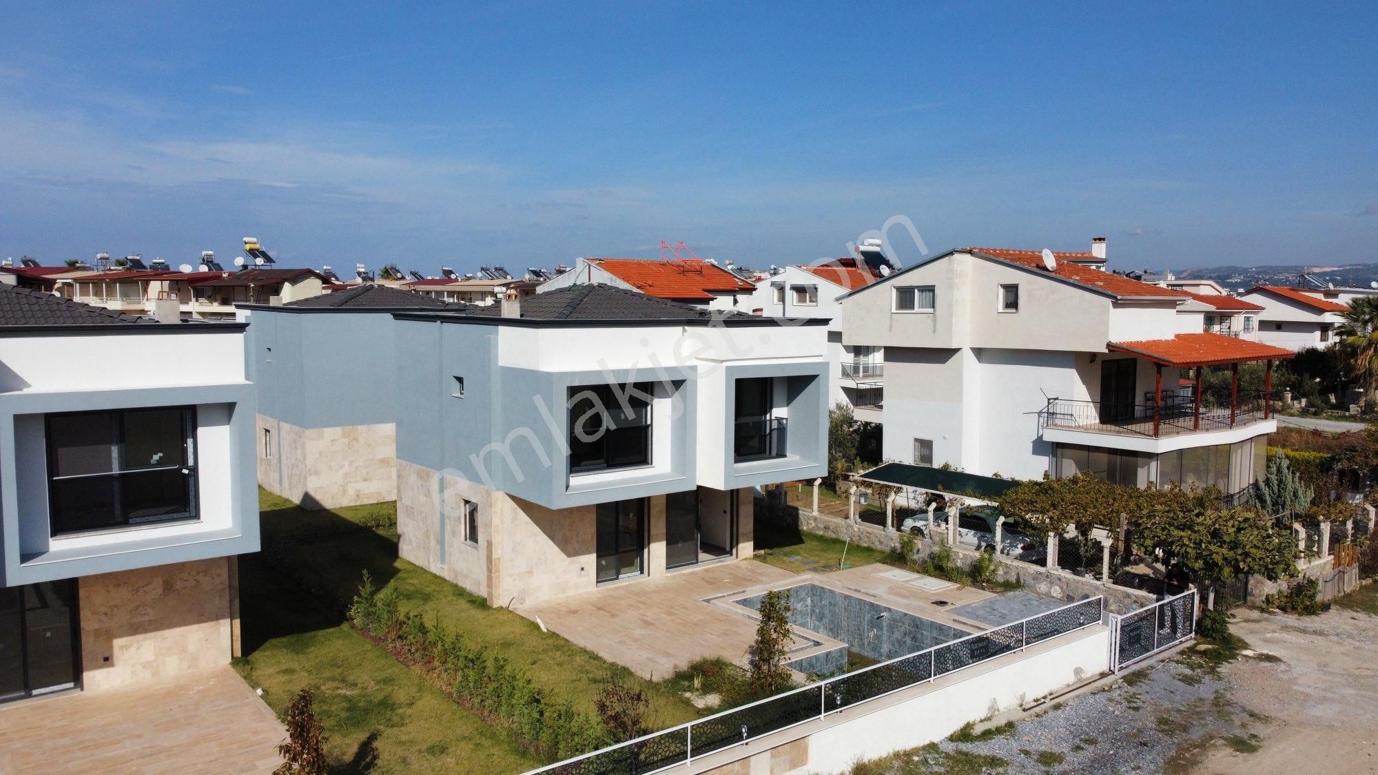 Kuşadası Güzelçamlı’da 3+1 Özel Havuzlu Denize 50 Metre Satılık Villa - Görsel 9