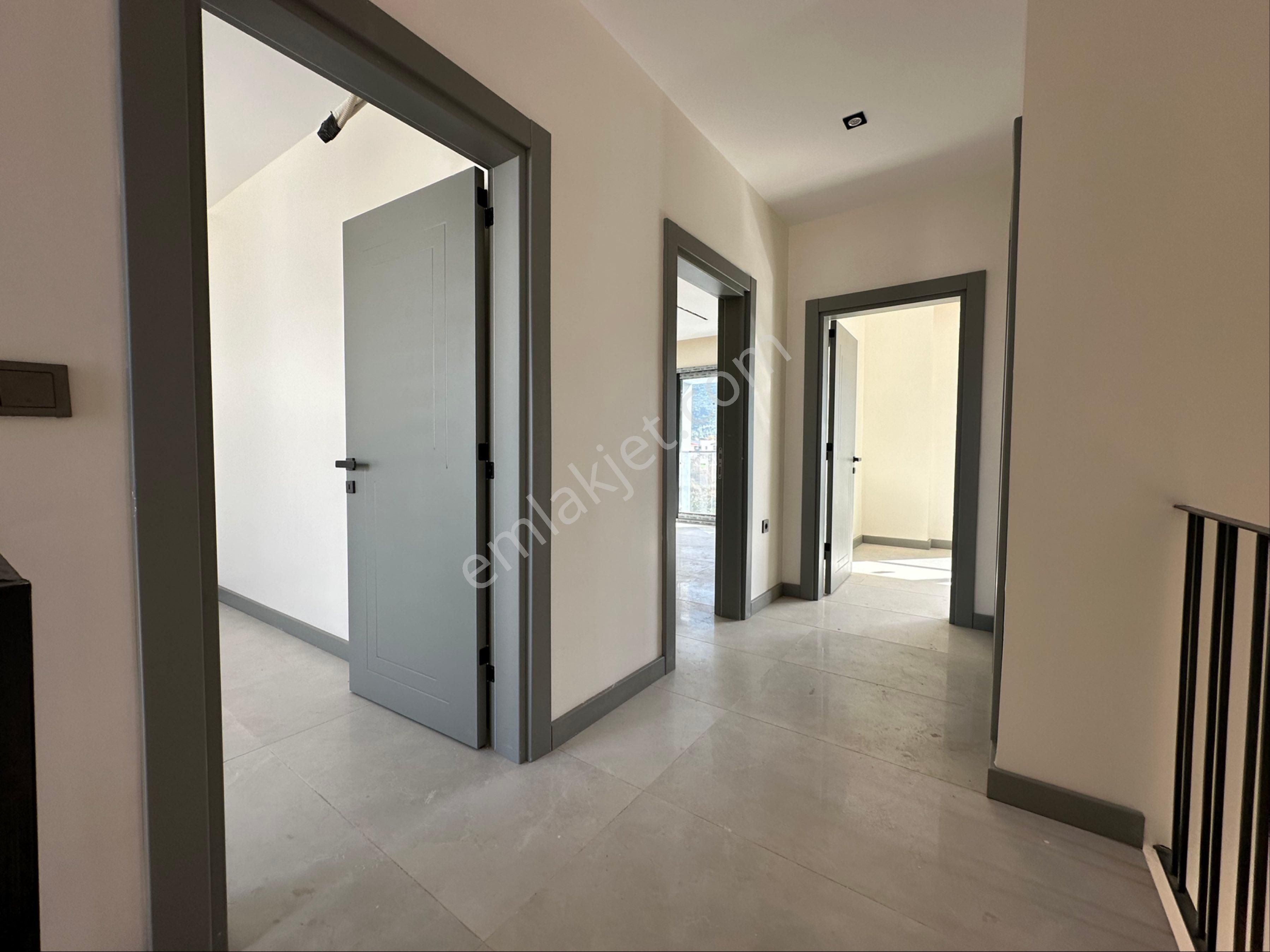 Kuşadası Güzelçamlı’da 3+1 Özel Havuzlu Denize 50 Metre Satılık Villa - Görsel 19