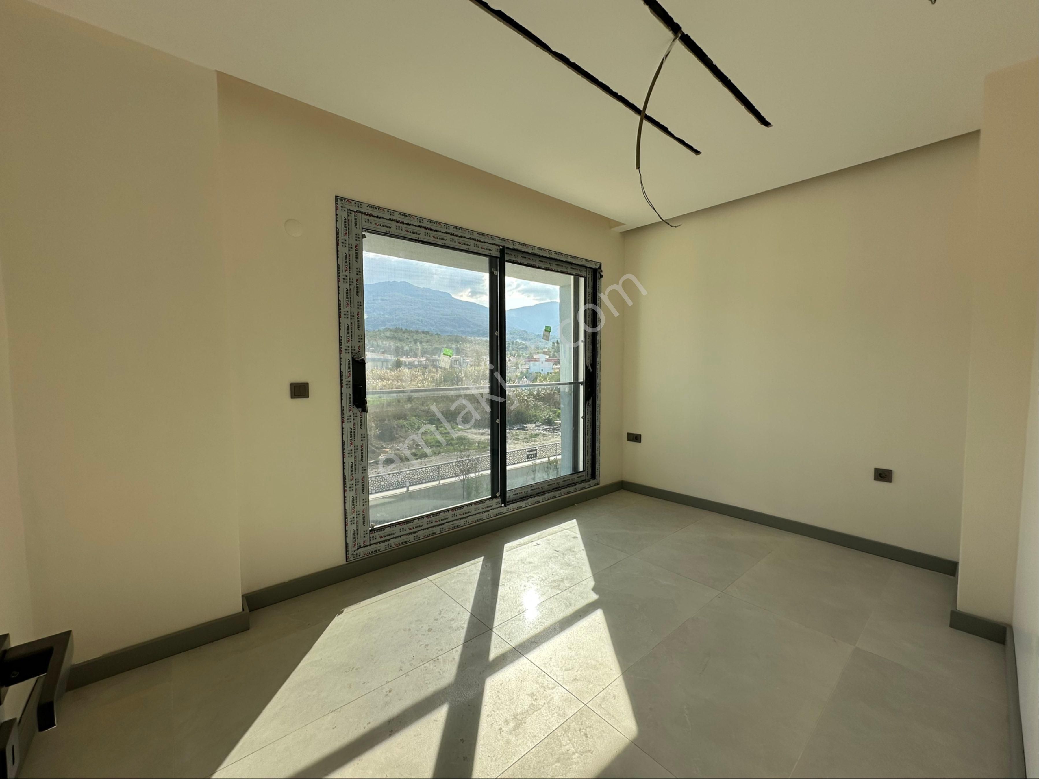 Kuşadası Güzelçamlı’da 3+1 Özel Havuzlu Denize 50 Metre Satılık Villa - Görsel 24