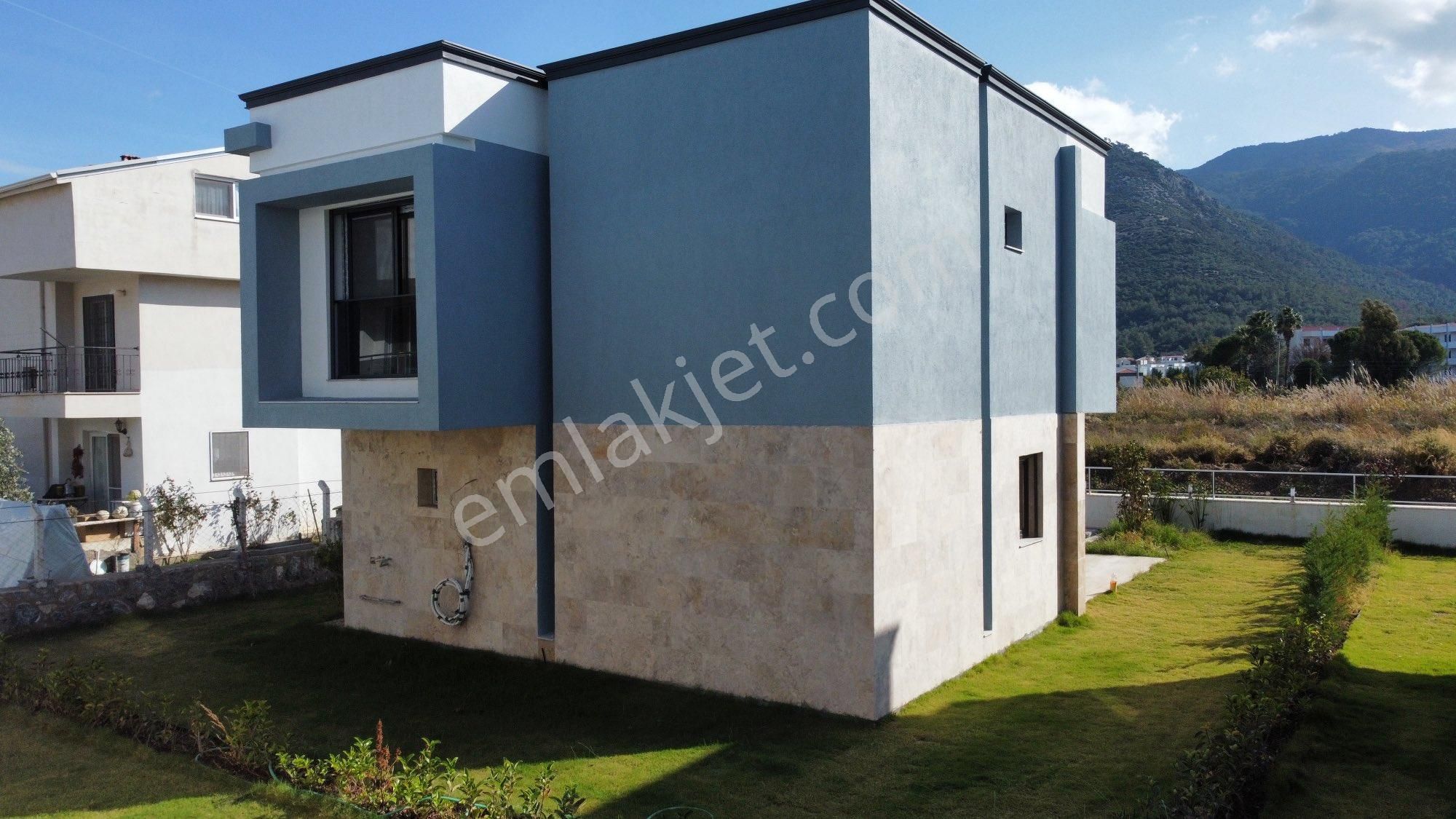 Kuşadası Güzelçamlı’da 3+1 Özel Havuzlu Denize 50 Metre Satılık Villa - Görsel 6