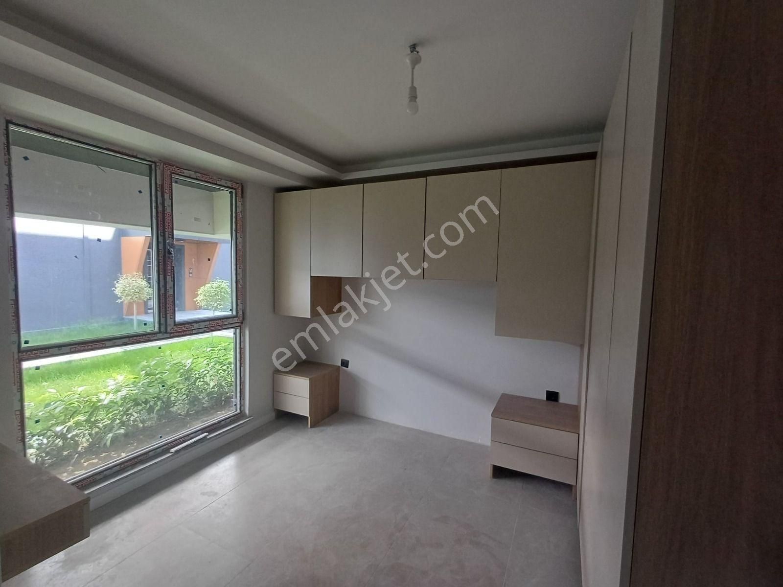 Cumhuriyet Mahallesi Bülent Ecevit Bulvarı Üzerinde Kiralık 1+1 - Görsel 9