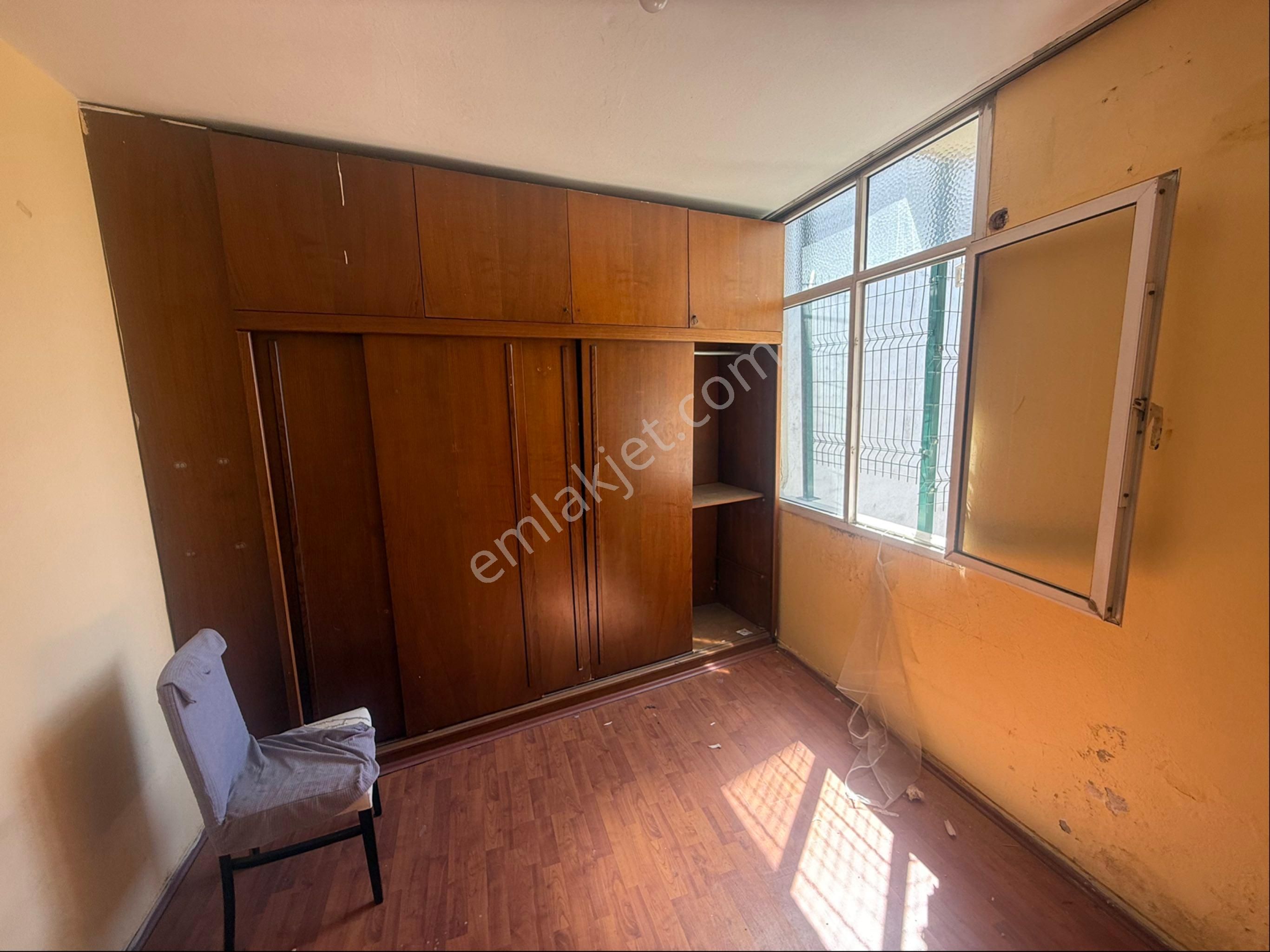 Karşıyakada Denize Yakın Mesafede Yatırımlık 2+1 Daire - Görsel 8