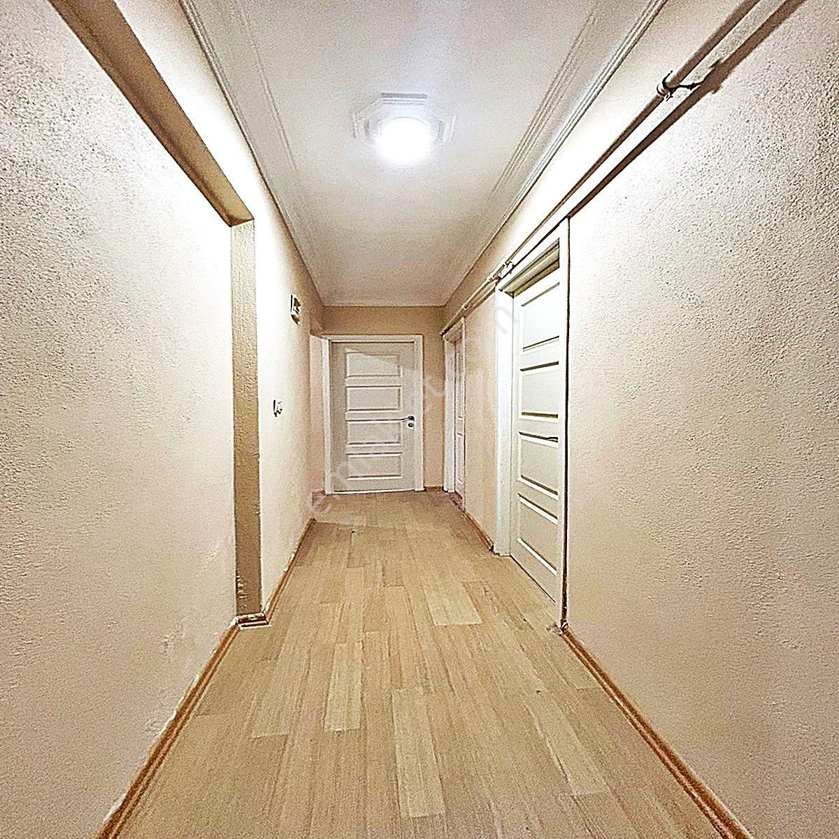 Esenyurt Meydana Komşu Merkezi Konumda 2+1 Ara Kat Satılık Daire - Görsel 10