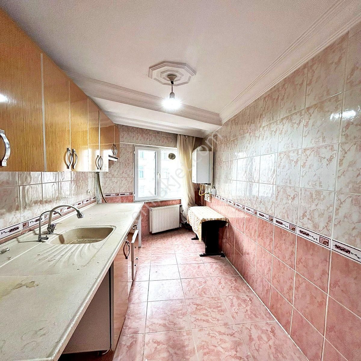 Esenyurt Meydana Komşu Merkezi Konumda 2+1 Ara Kat Satılık Daire - Görsel 14