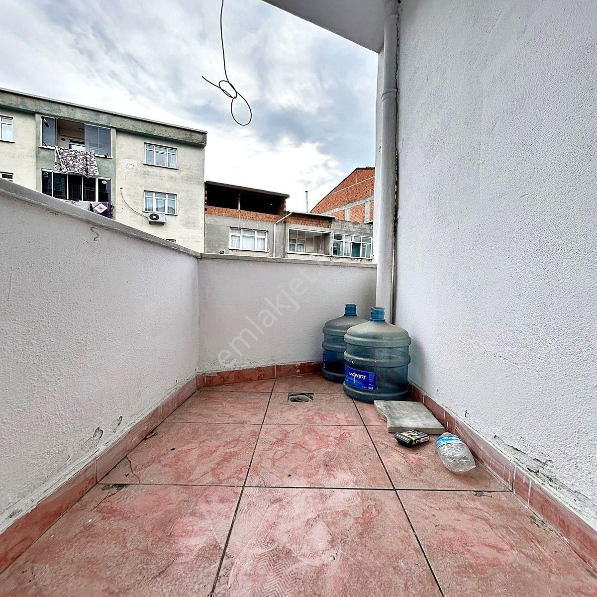 Esenyurt Meydana Komşu Merkezi Konumda 2+1 Ara Kat Satılık Daire - Görsel 16