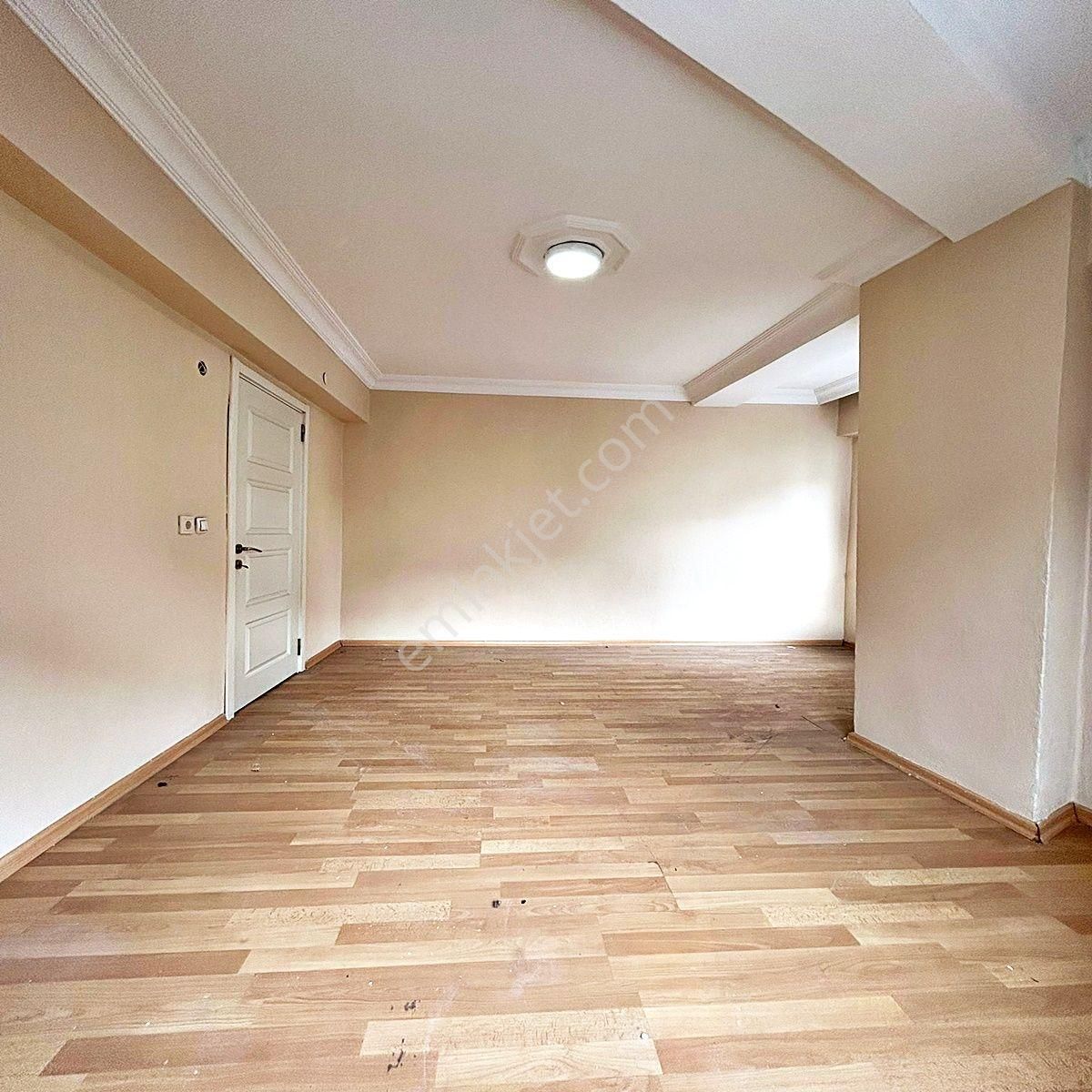 Esenyurt Meydana Komşu Merkezi Konumda 2+1 Ara Kat Satılık Daire - Görsel 8