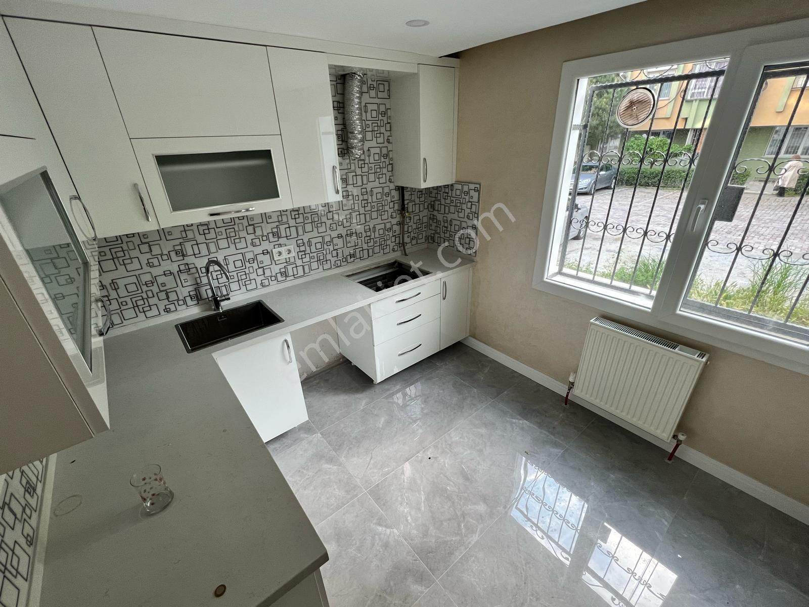 Bahçelievler Dr.refik Saydam Ortaokulu Yakını 3 Yıllık Binada Site İçinde 3+1 115 M2 Bahçe Katı - Görsel 10